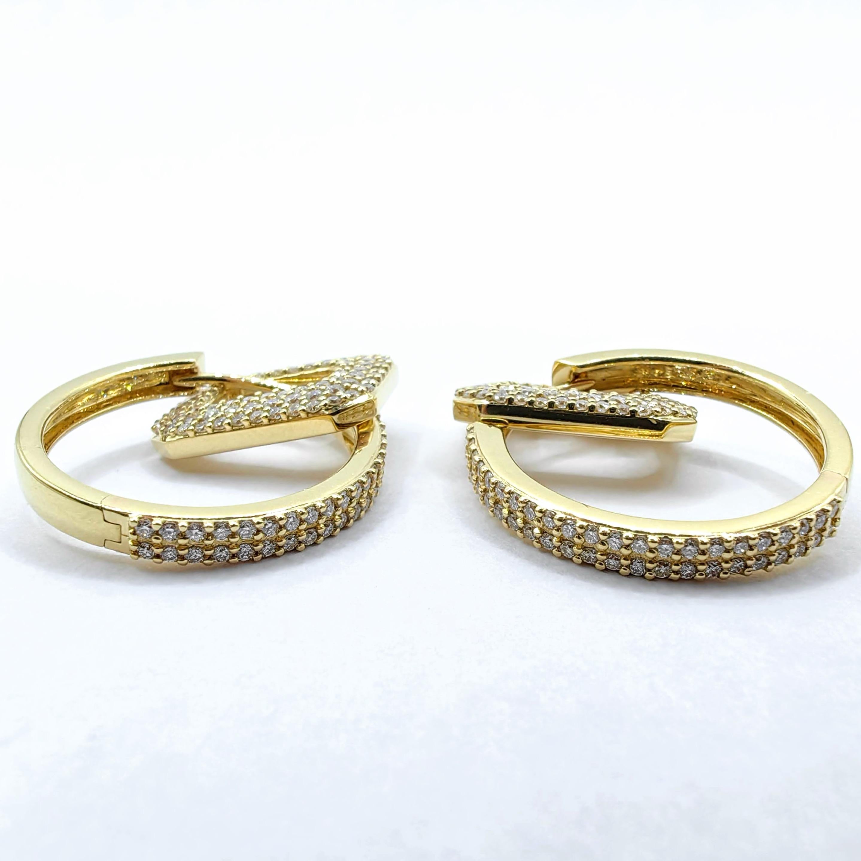 Boucles d'oreilles pendantes en or jaune 18 carats avec pavé de diamants octogonaux à 3 rangs de diamants ronds taillés en brillant en vente 1