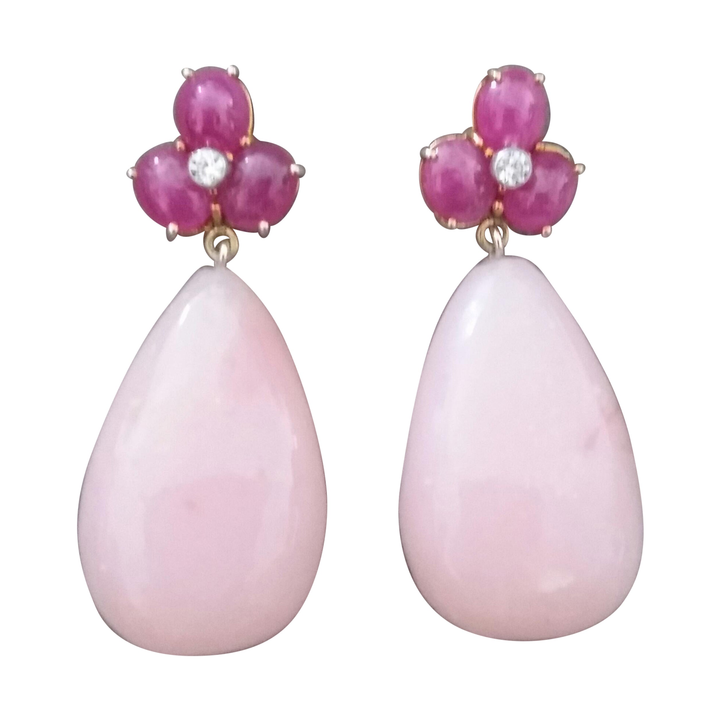 3 Rubin Oval Cabs 14 Kt Gelbgold Diamanten Rosa Opal Birnenförmige Tropfen Ohrringe im Angebot