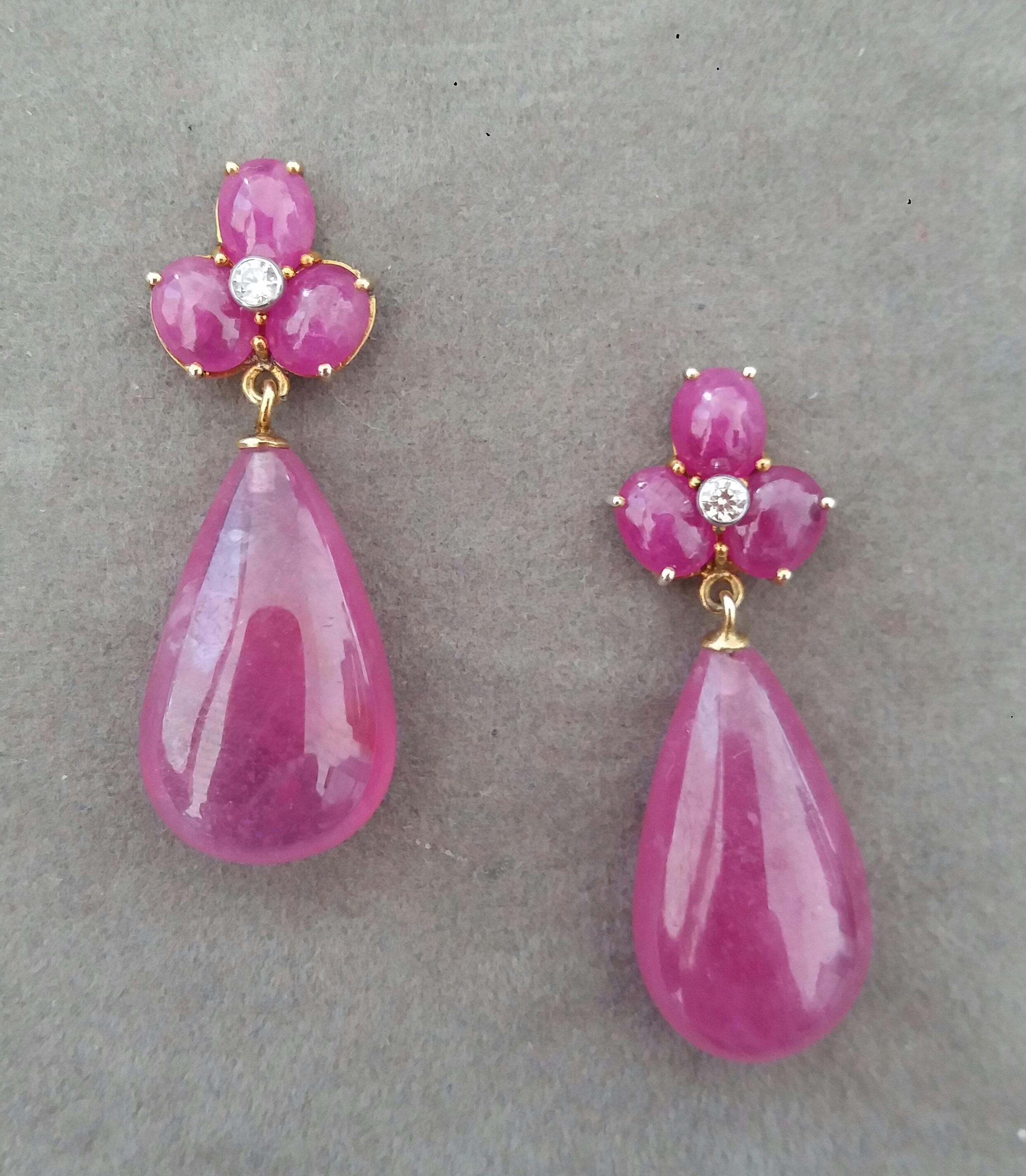 Contemporary 3 Ruby Oval Cabs Yellow Gold Diamonds 40 Carats Pear Shape Ruby Drops Earrings For Sale