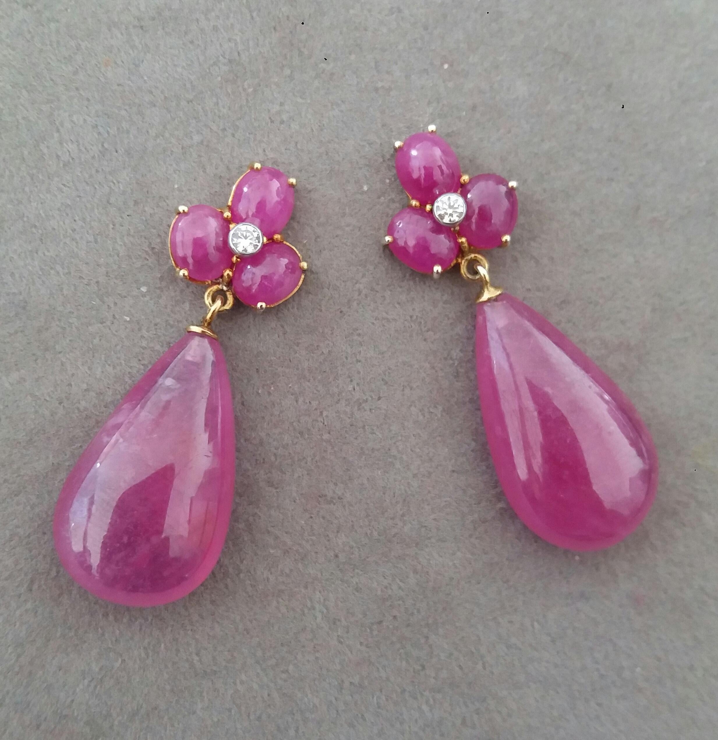 Contemporary 3 Ruby Oval Cabs Yellow Gold Diamonds 40 Carats Pear Shape Ruby Drops Earrings