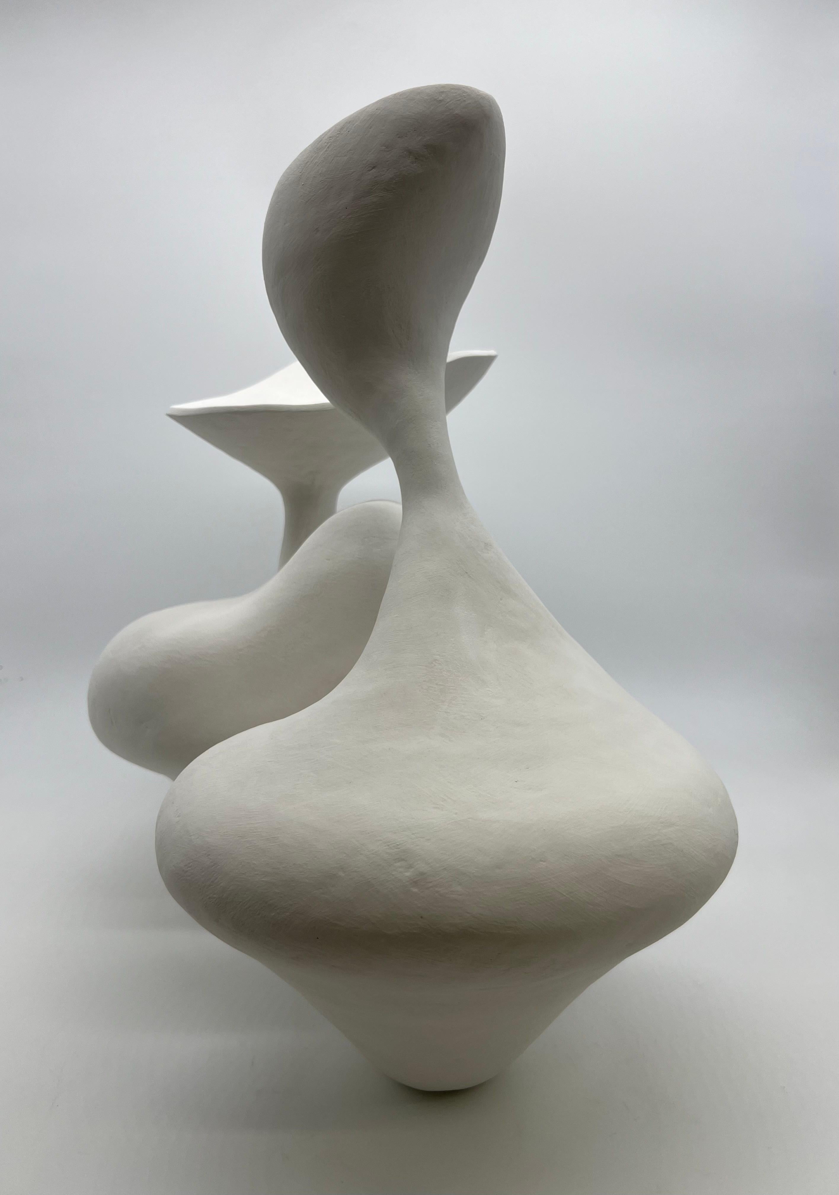 #3 Skulptur von Evamarie Pappas (Steingut) im Angebot