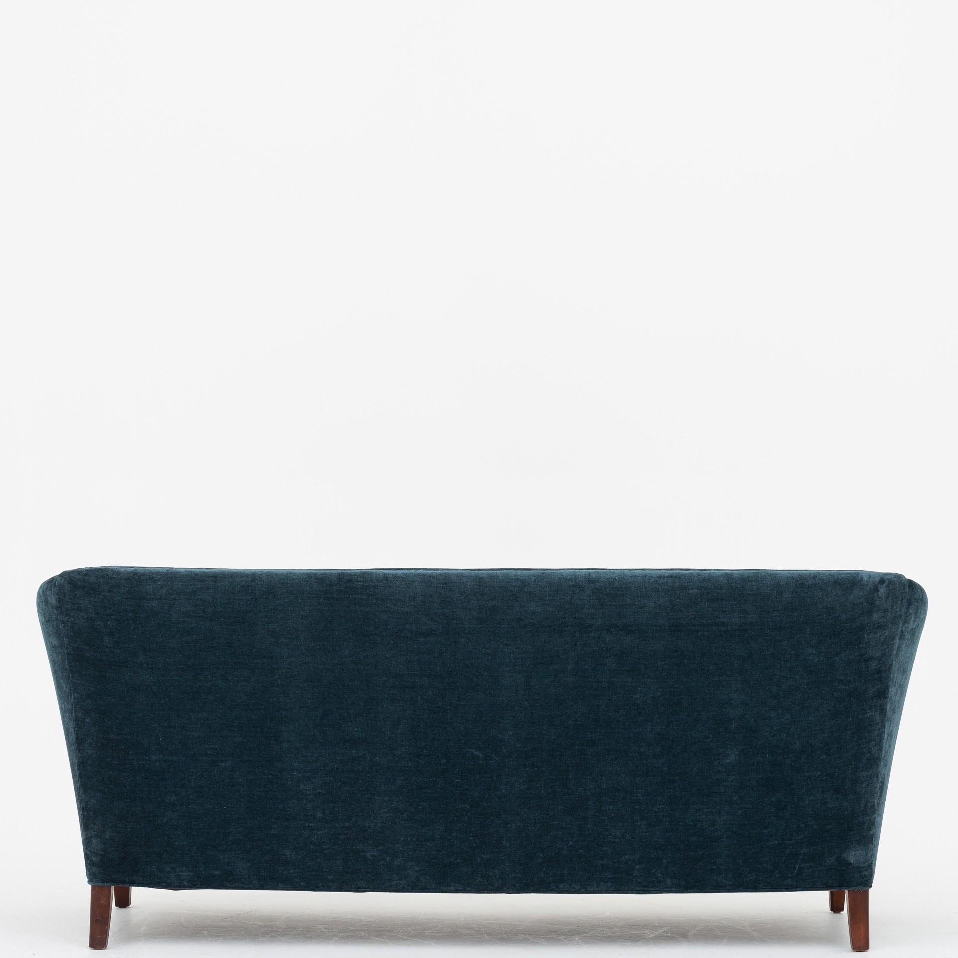 3-seat sofa in new fabric by Dedar Milano (Belsuede Ottanio).
