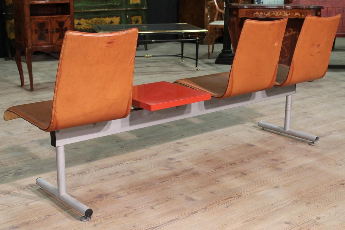 3-Seat Bench with Metal Table, 20th Century In Good Condition For Sale In London, GB