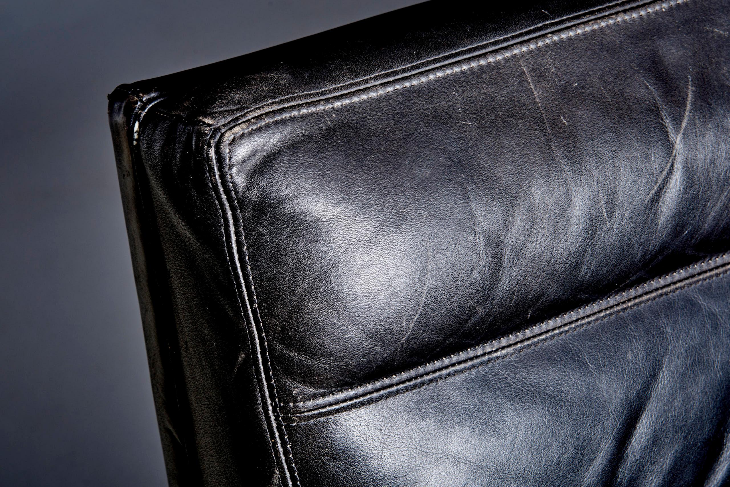 3-Sitzer Schwarzes Leder Horst Brüning Sofa für Kill International, Deutschland 1960s im Angebot 1