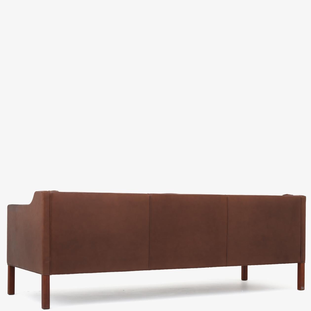 BM 2213 - 3 seater sofa in patinated brown leather on teak legs. Børge Mogensen / Fredericia Furniture.
