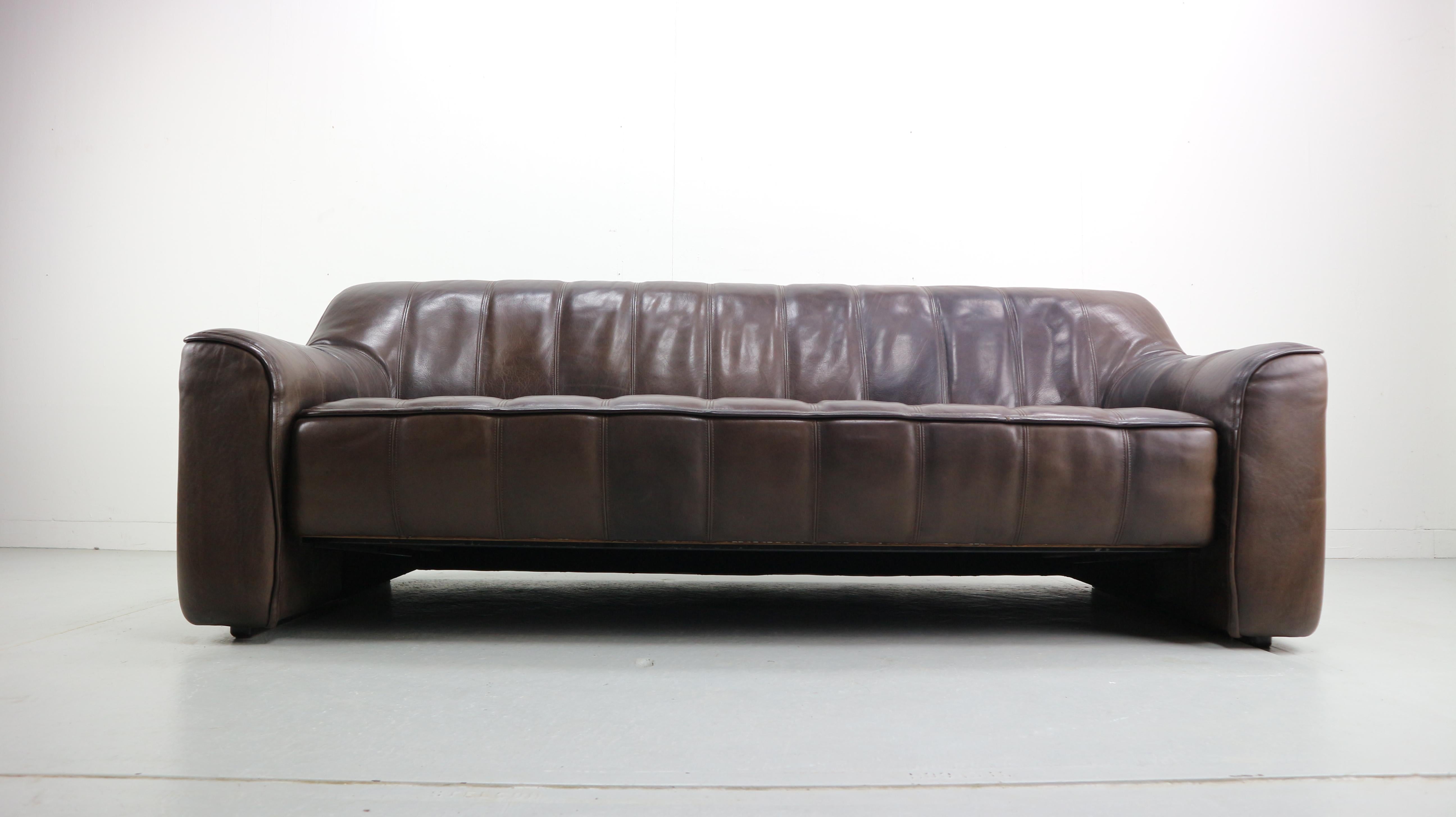 Mid-Century Modern 3-Seat Leather Sofa DS-44 from De Sede, 1970s