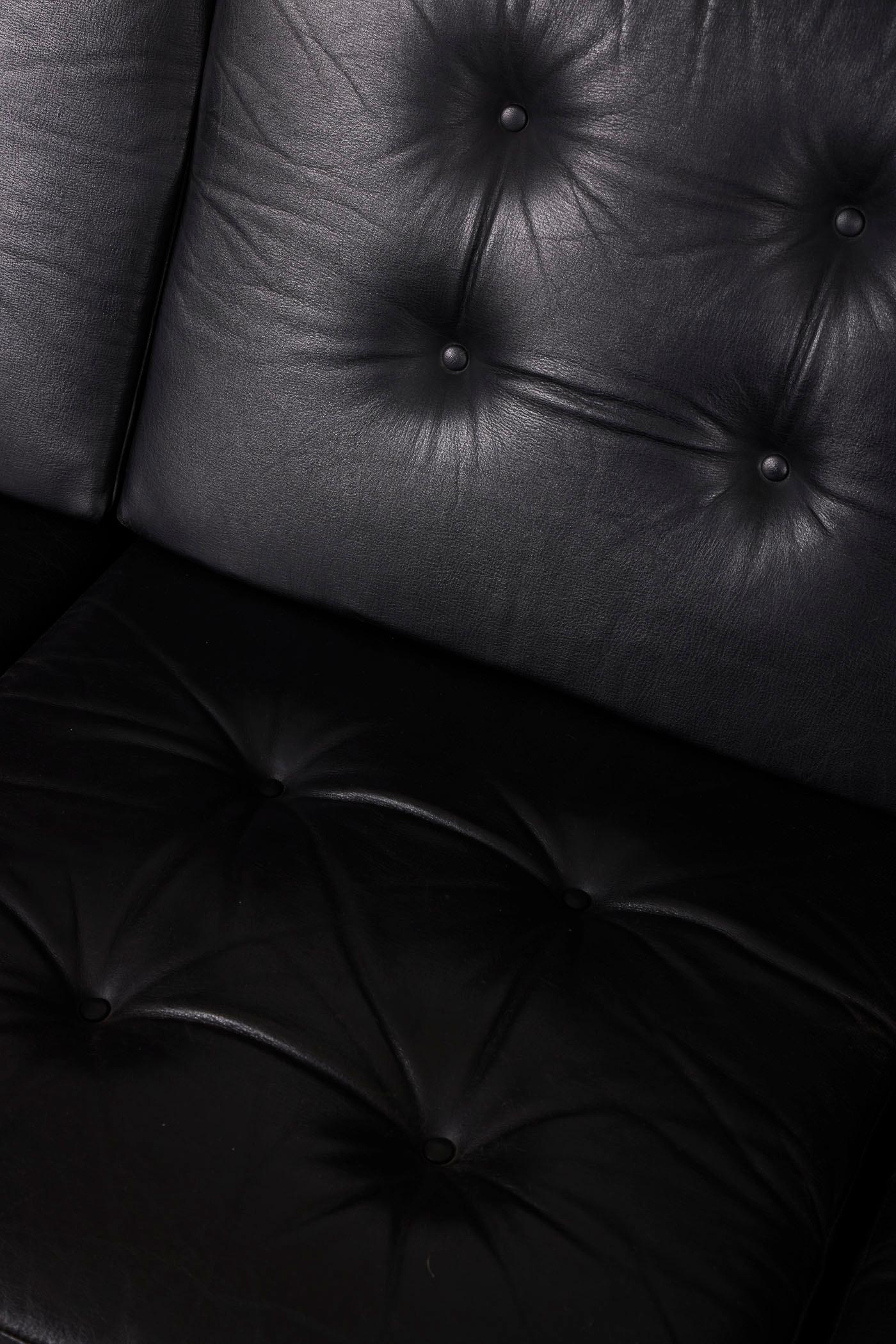 3-seater leather sofa 5