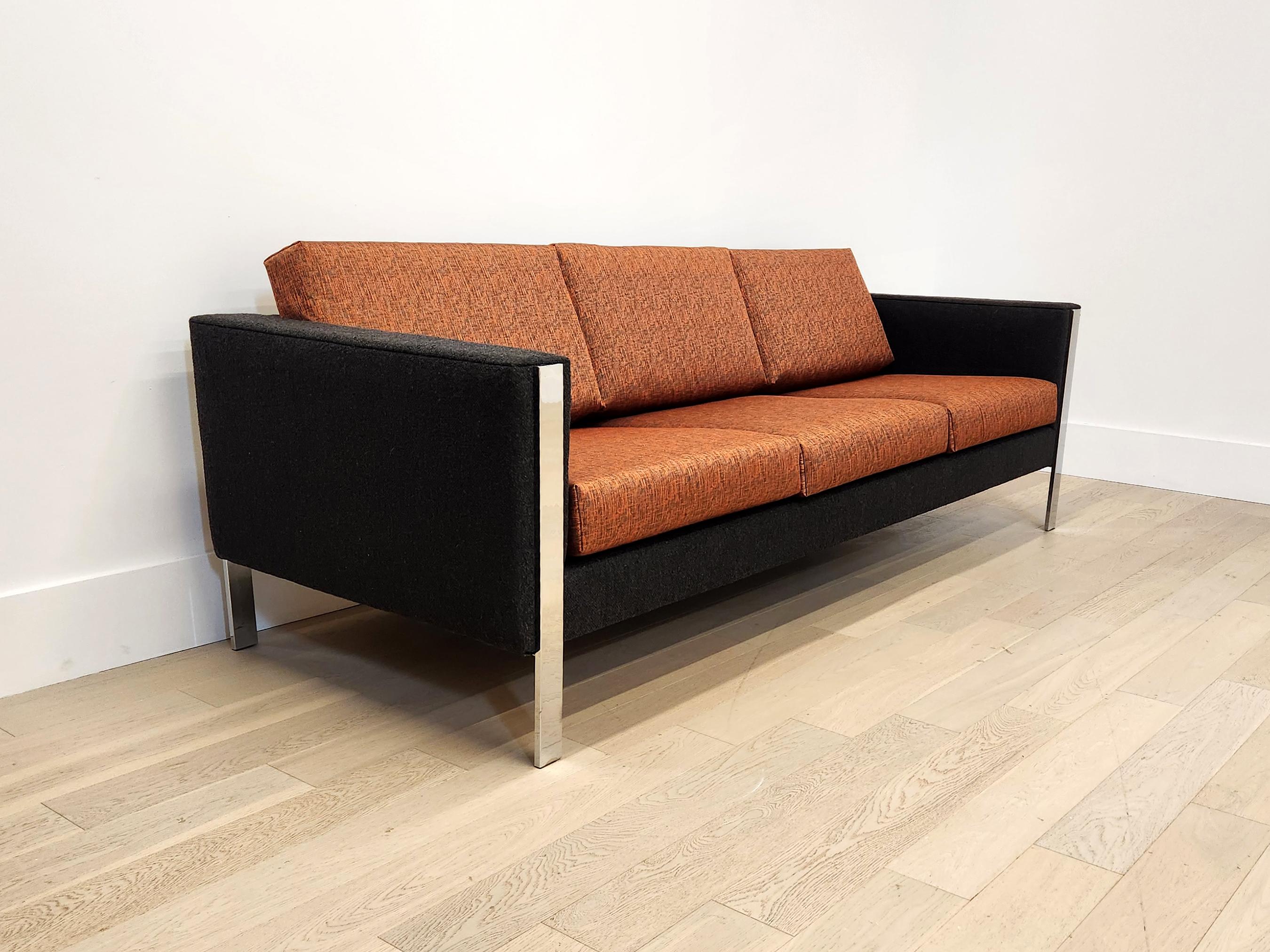 American 3 Seater Modern Sofa For Sale