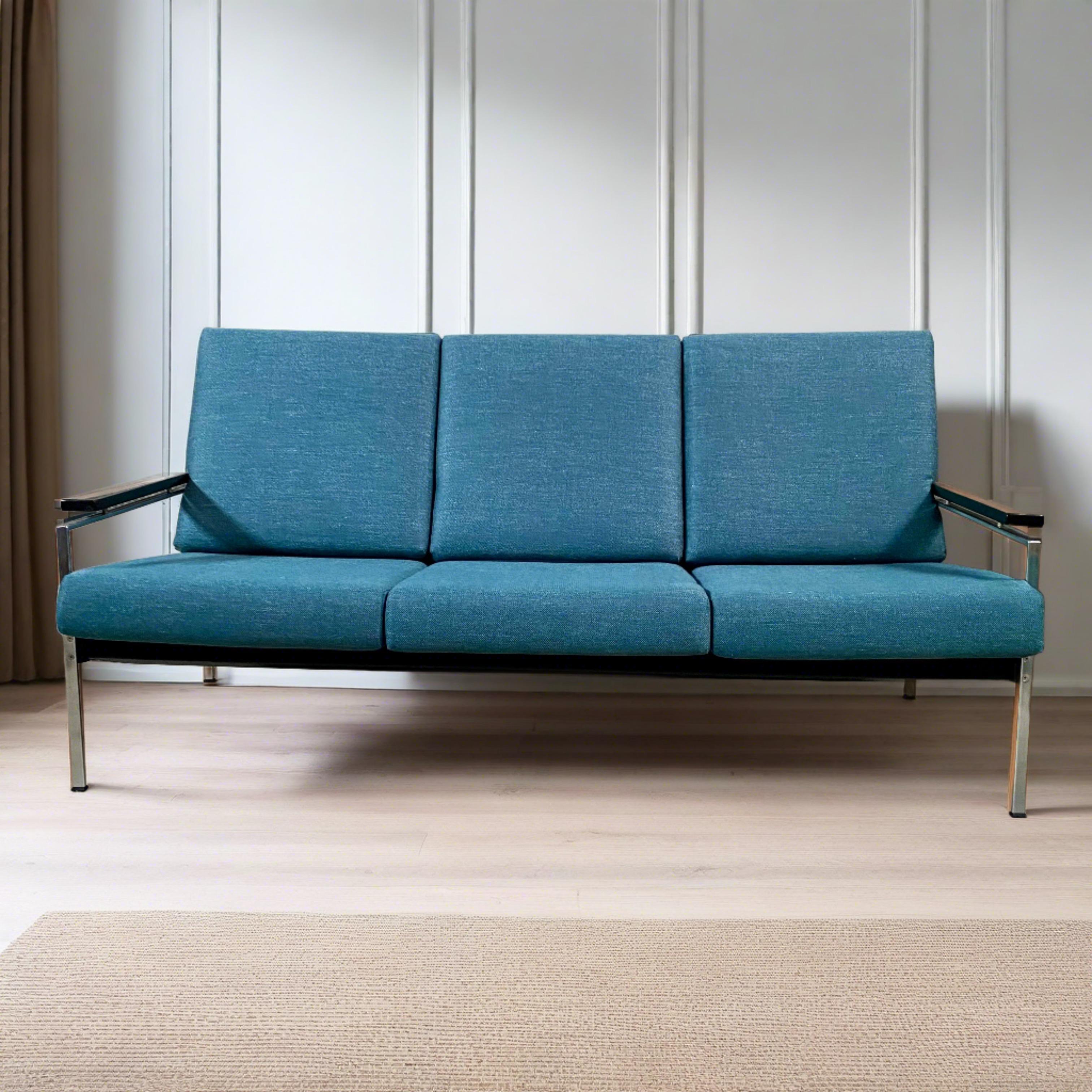 Wir präsentieren das Rob Parry 3-Sitzer-Sofa von Gelderland aus der Mitte des Jahrhunderts: Ein zeitloses niederländisches Design-Meisterwerk

Erhöhen Sie Ihren Wohnraum mit dem Inbegriff der Raffinesse aus der Mitte des Jahrhunderts - dem Rob Parry
