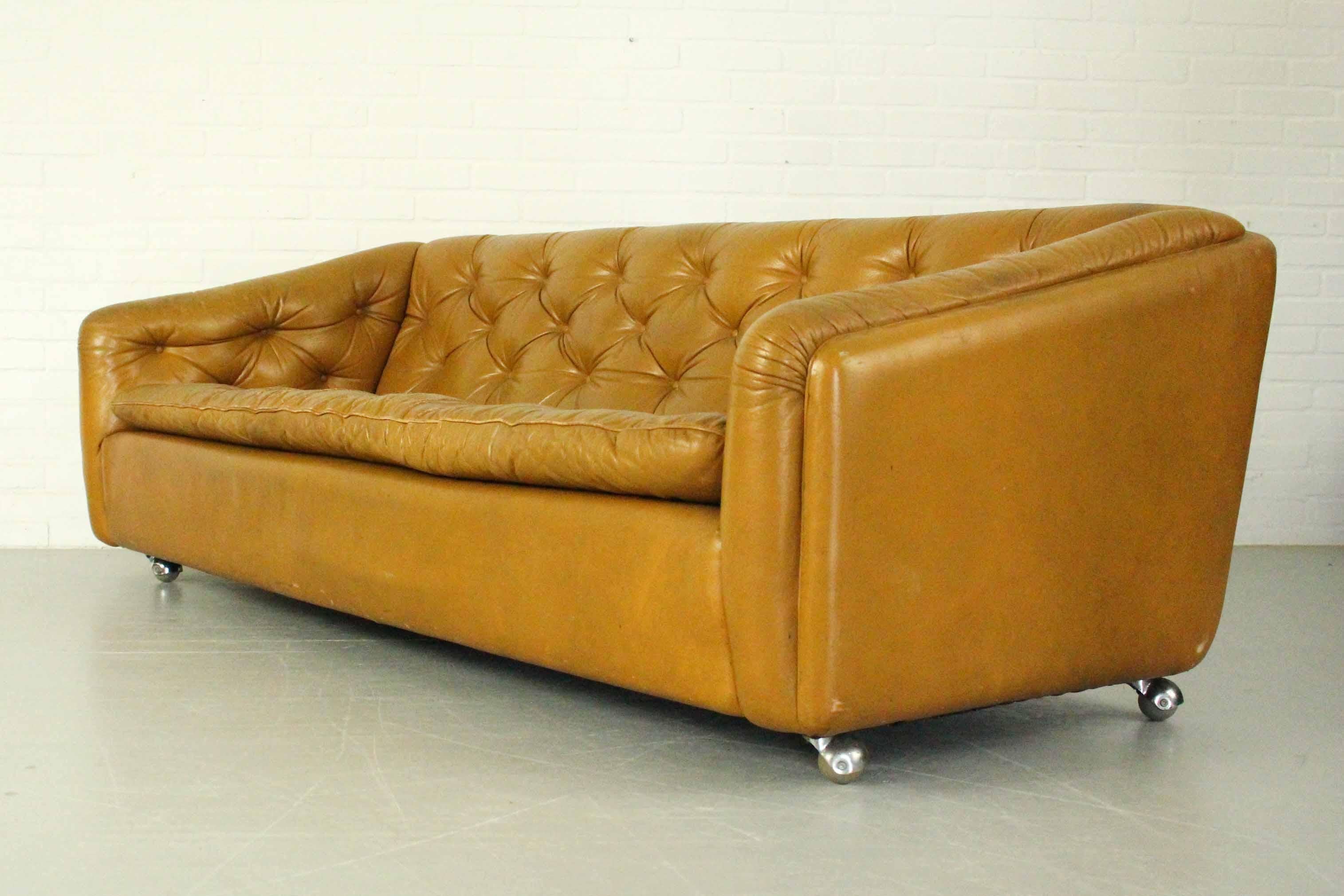 3-Sitzer-Sofa C610 von Geoffrey Harcourt für Artifort, Niederlande, 1969 (Leder) im Angebot