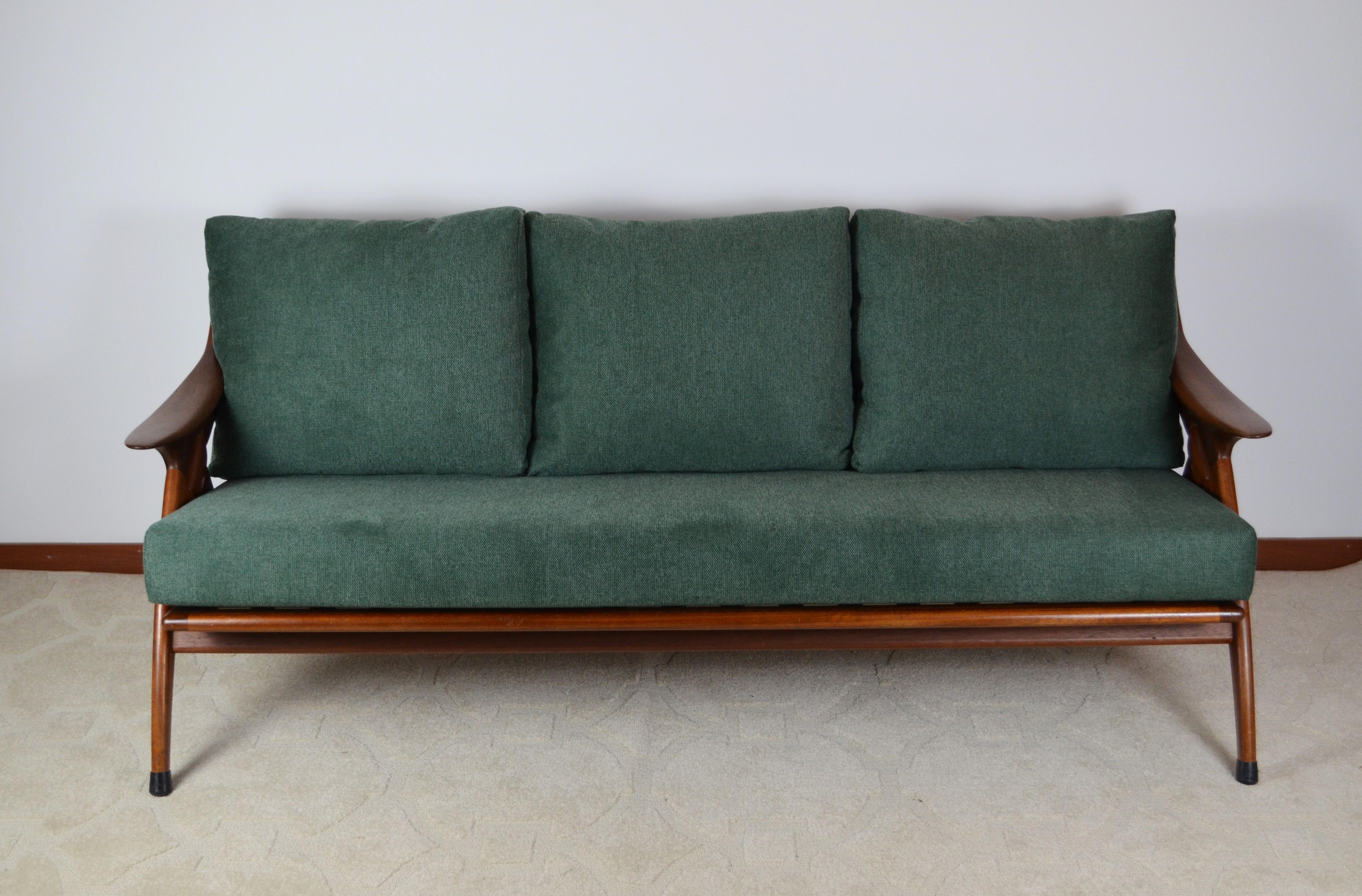 3 Seater Sofa, « De Knoop », De Ster Gelderland, Netherlands, 1960s In Good Condition For Sale In Marinha Grande, PT