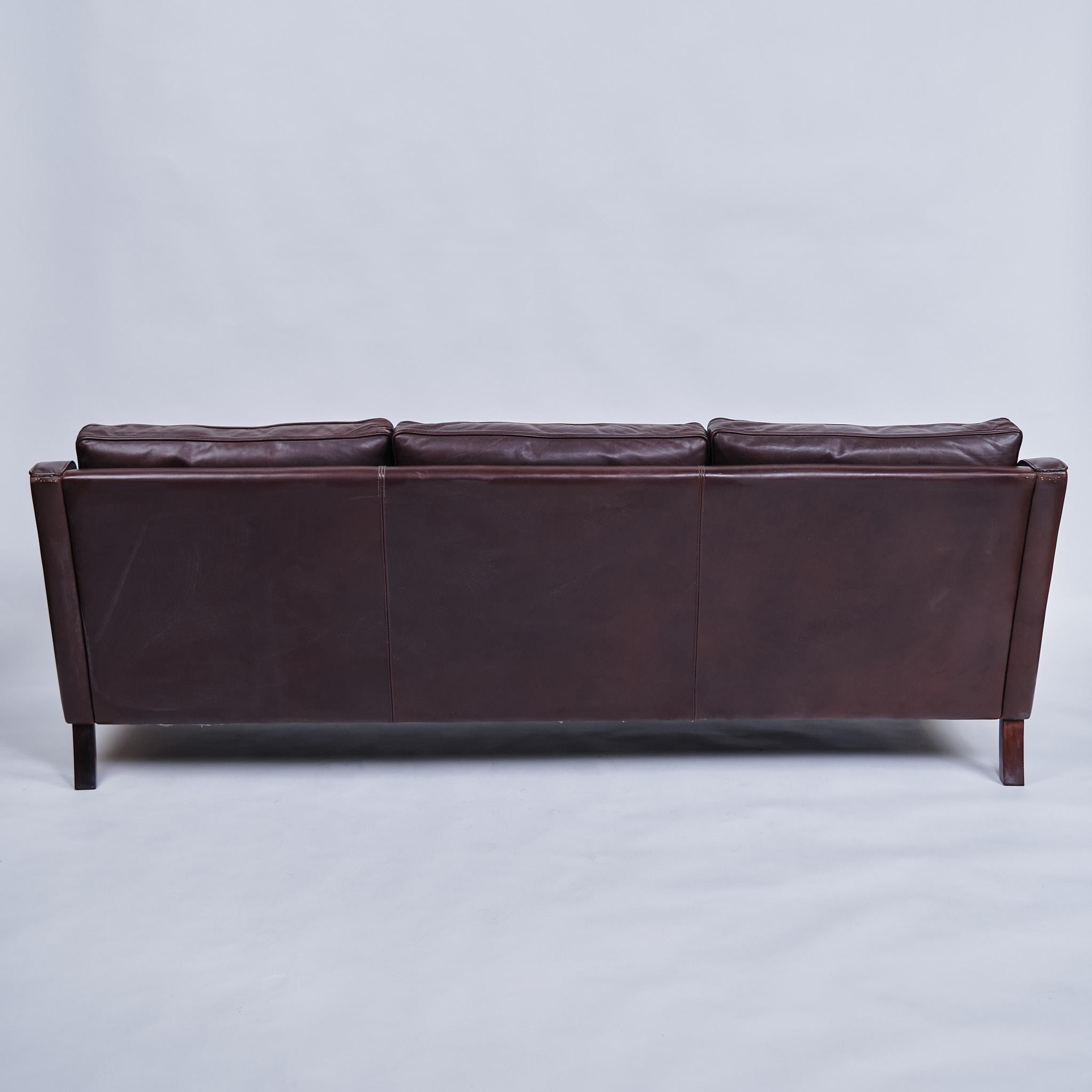 Divano a 3 posti in pelle marrone, design danese degli anni '70 in vendita 2