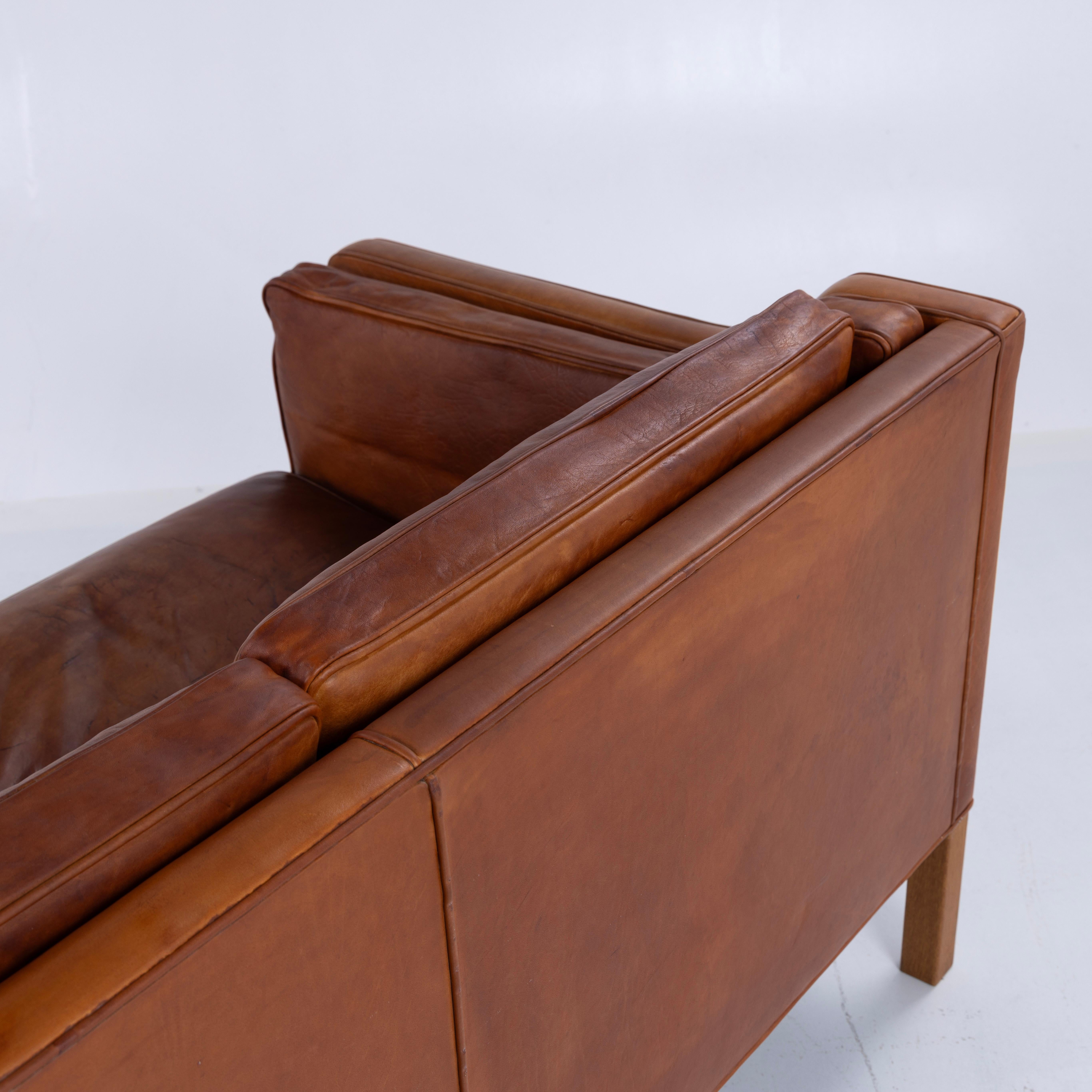 Danish 3-seater sofa in patinated natural leather by Børge Mogensen