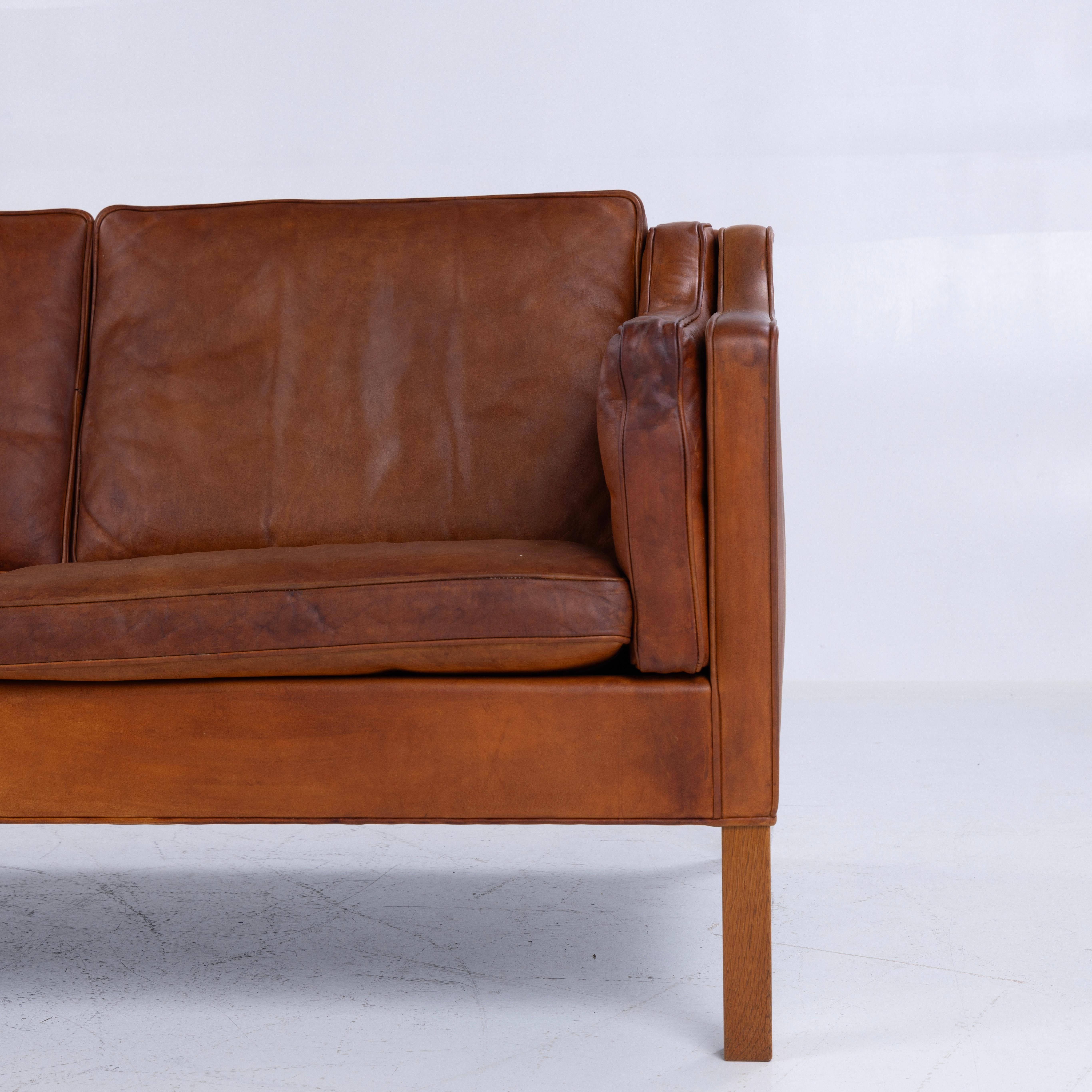 Leather 3-seater sofa in patinated natural leather by Børge Mogensen
