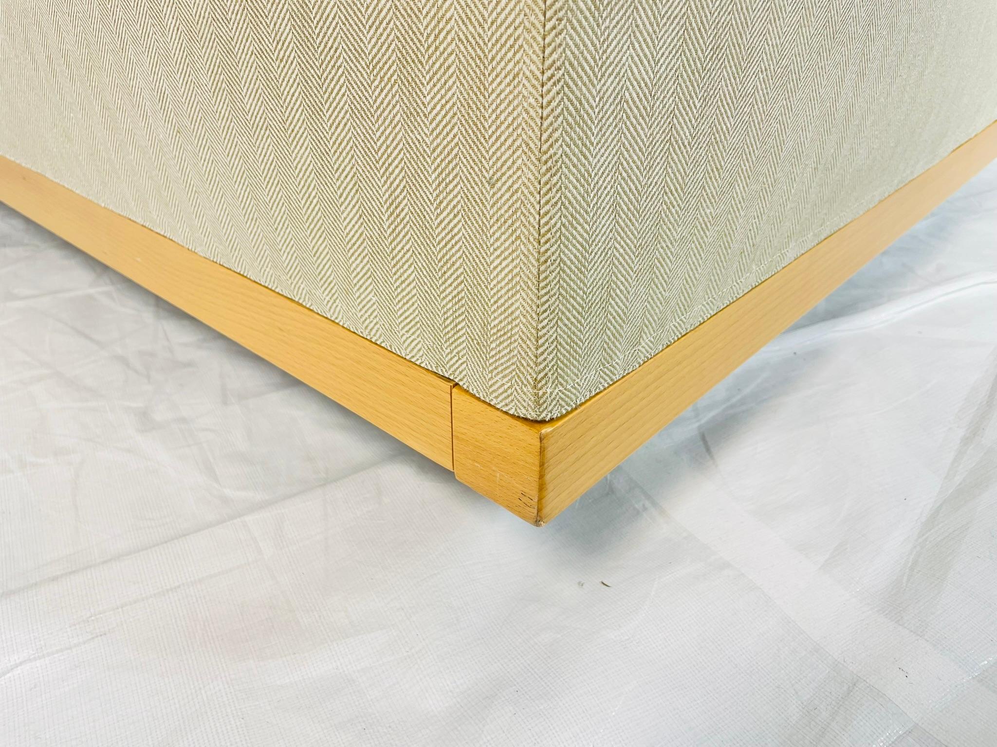 3 Seater Sofa made in Italy by Antonello Mosca for Giorgetti, Italian Modern en vente 4