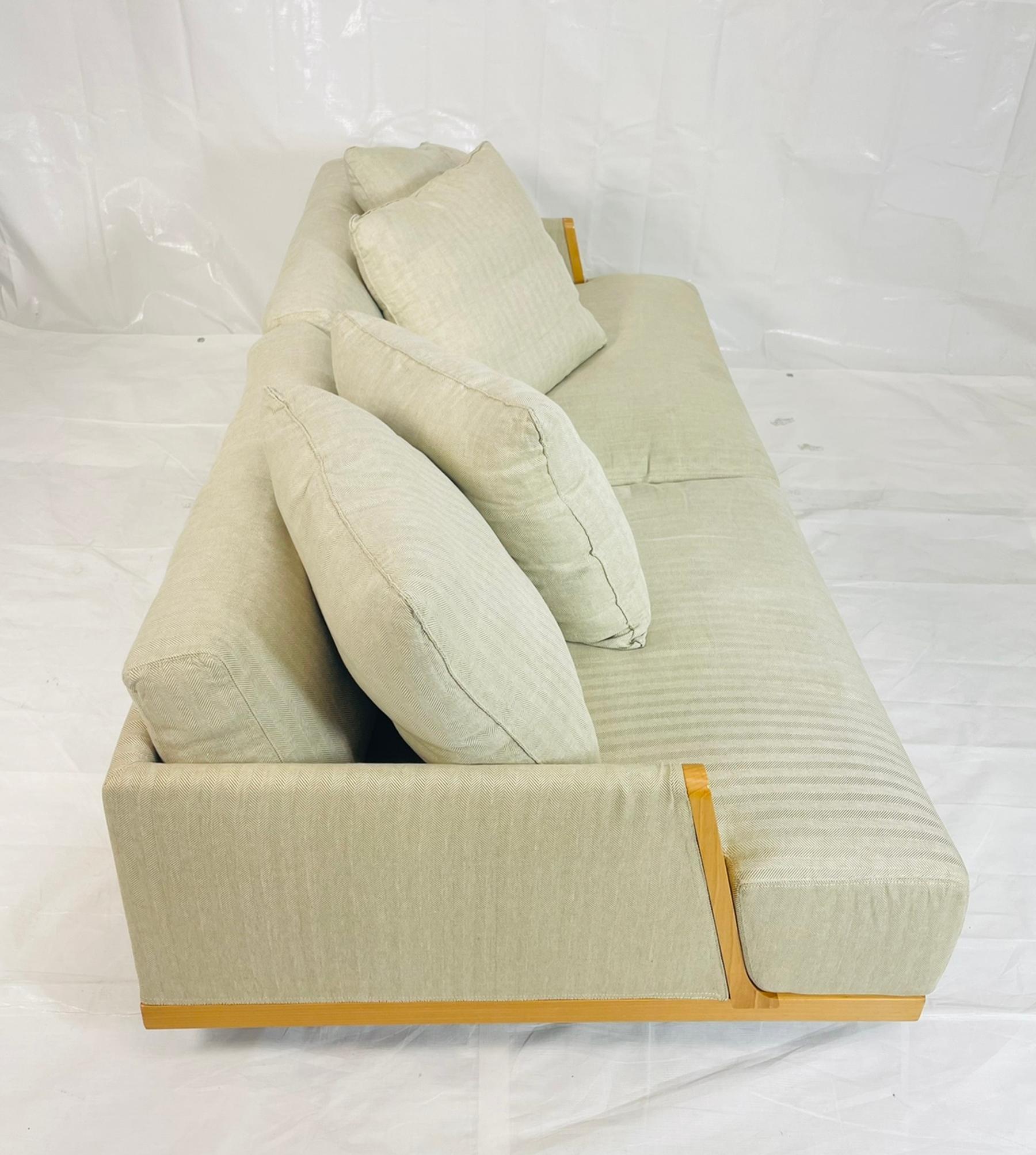 3 Seater Sofa made in Italy by Antonello Mosca for Giorgetti, Italian Modern Bon état - En vente à Los Angeles, CA