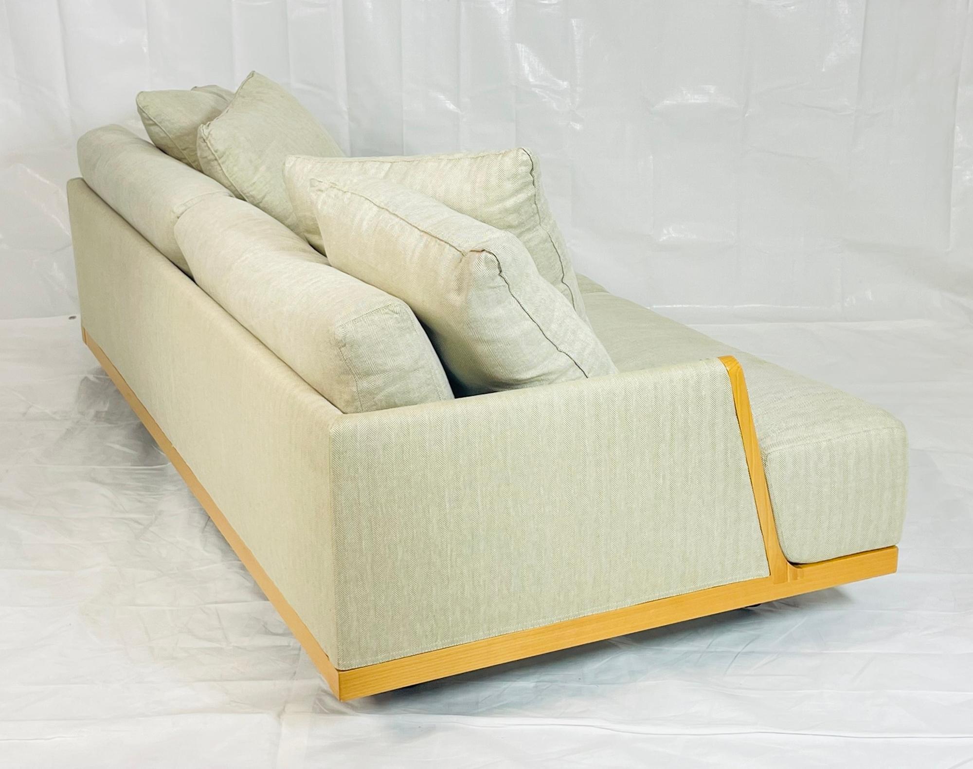 XXIe siècle et contemporain 3 Seater Sofa made in Italy by Antonello Mosca for Giorgetti, Italian Modern en vente
