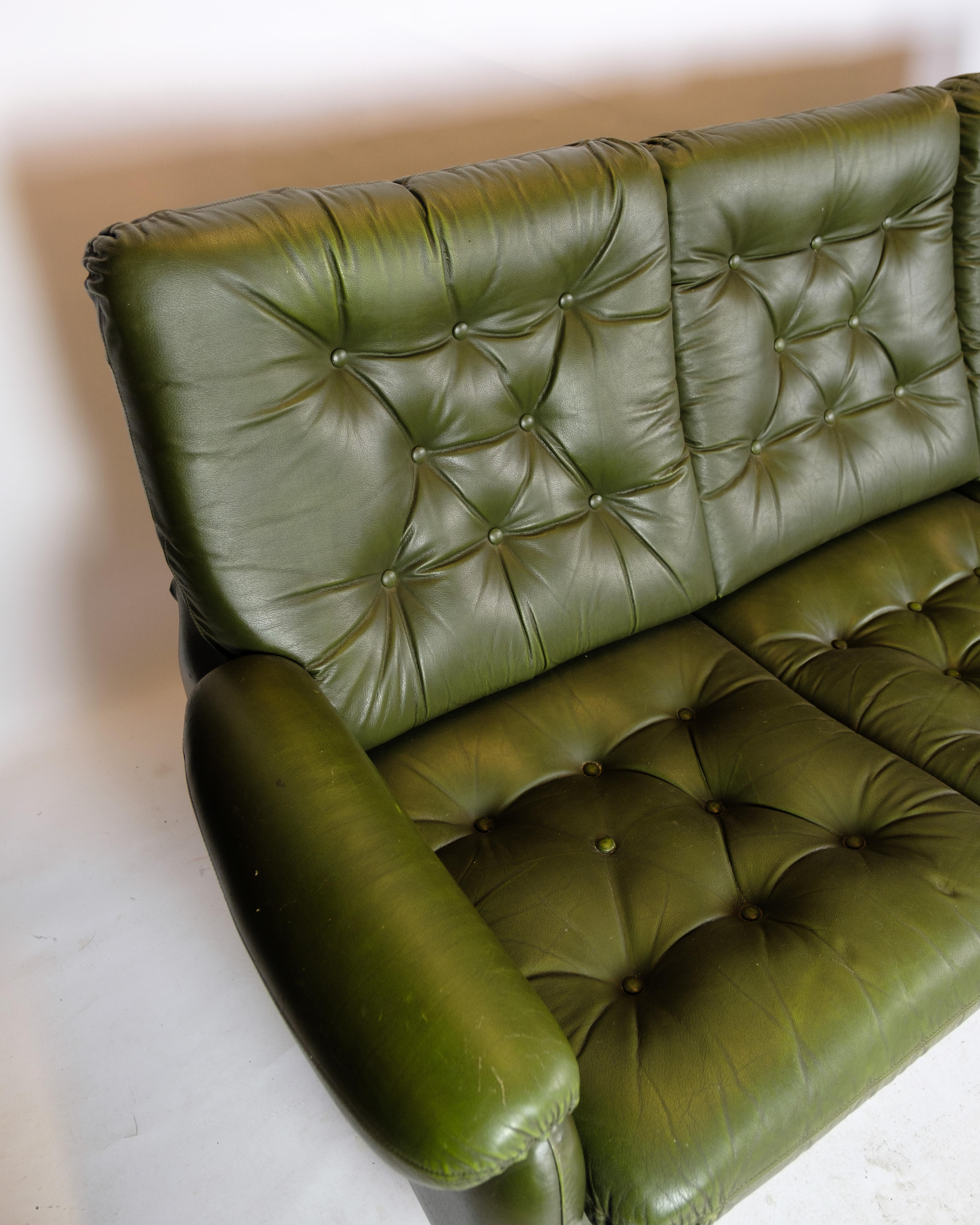 Scandinavian Modern 3-Seater Sofa of Dark Green Leather with Chrome Legs from the 1970 For Sale
