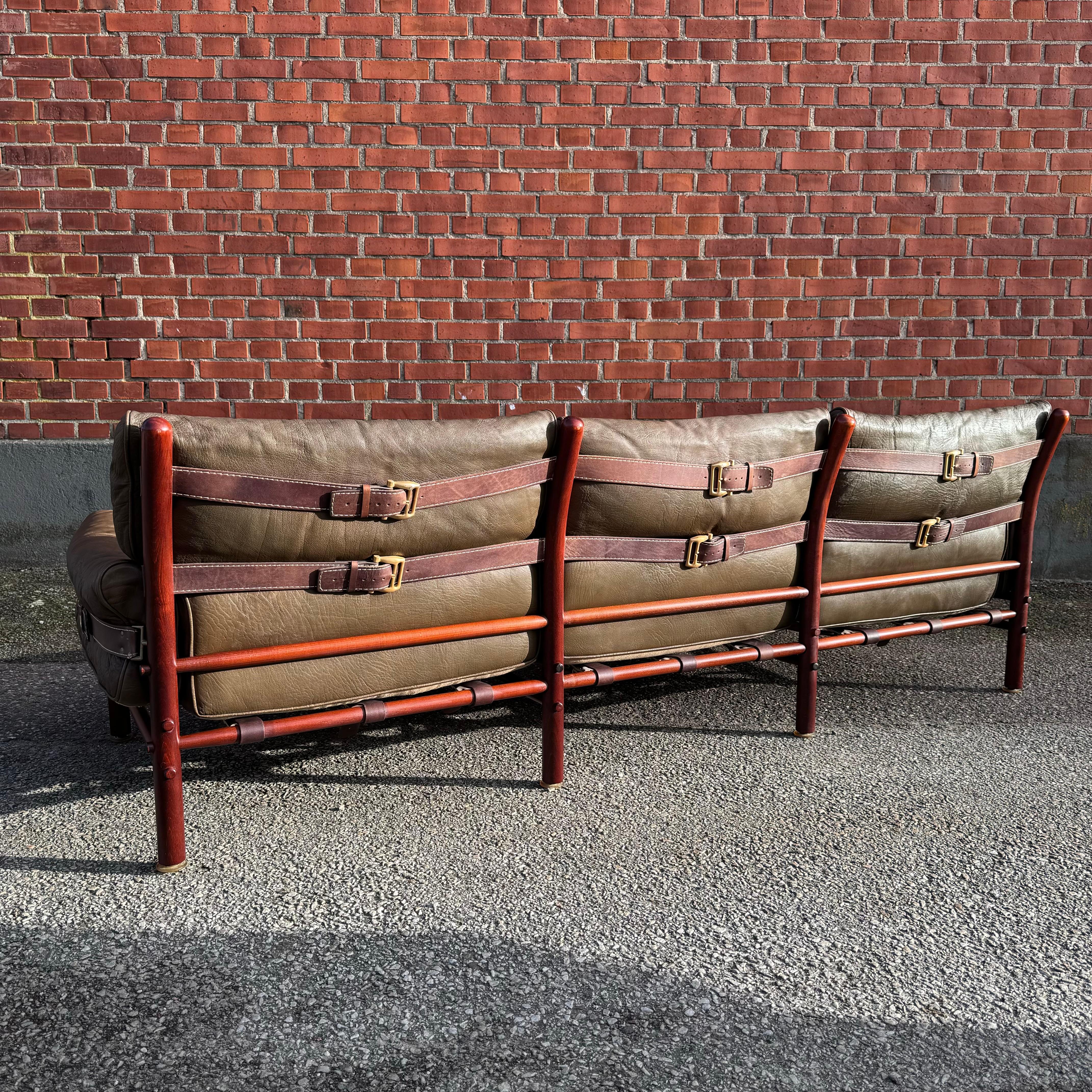 3-seatet ”kontiki” sofa by Arne Norell For Sale 7