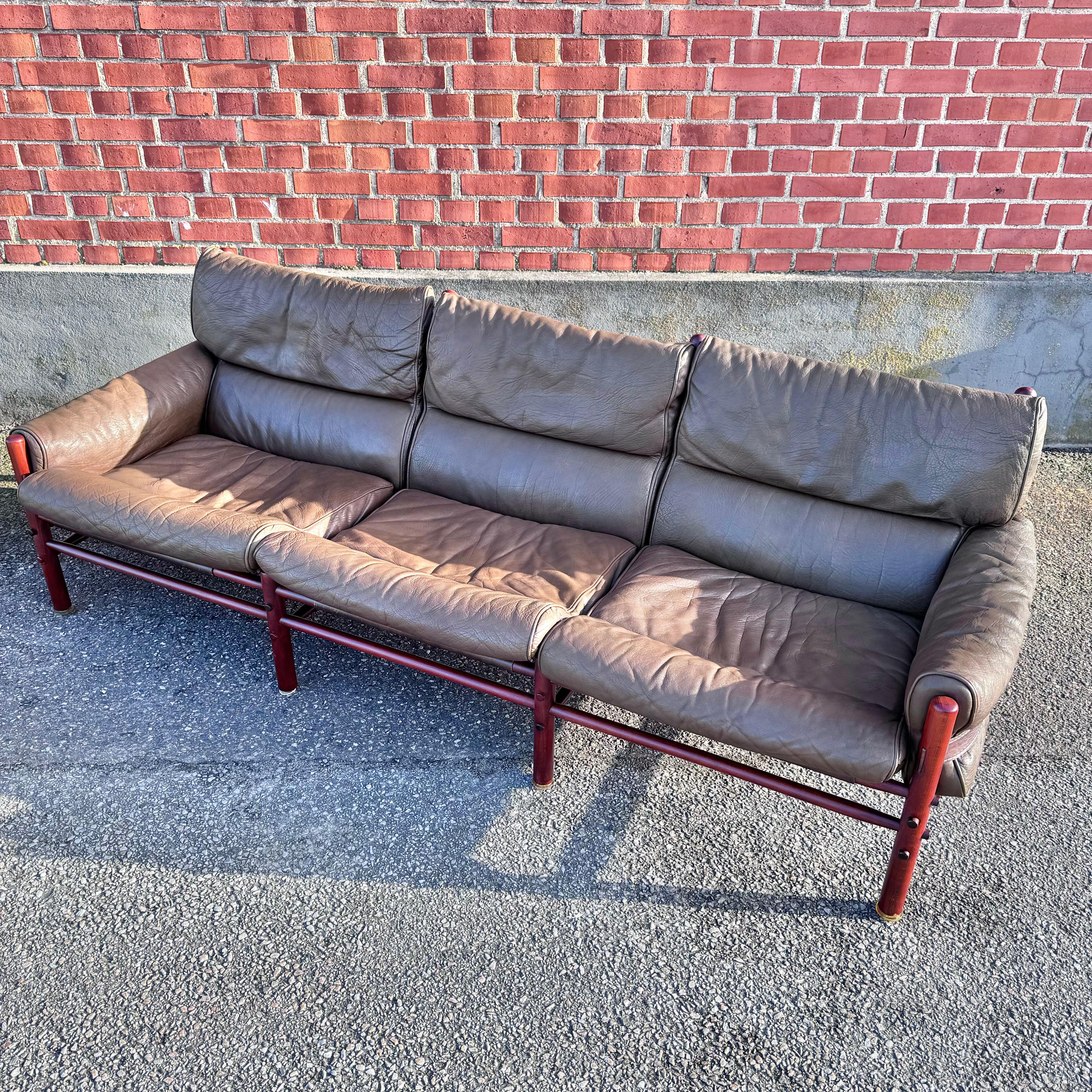3-seatet ”kontiki” sofa by Arne Norell In Good Condition For Sale In Genarp, SE