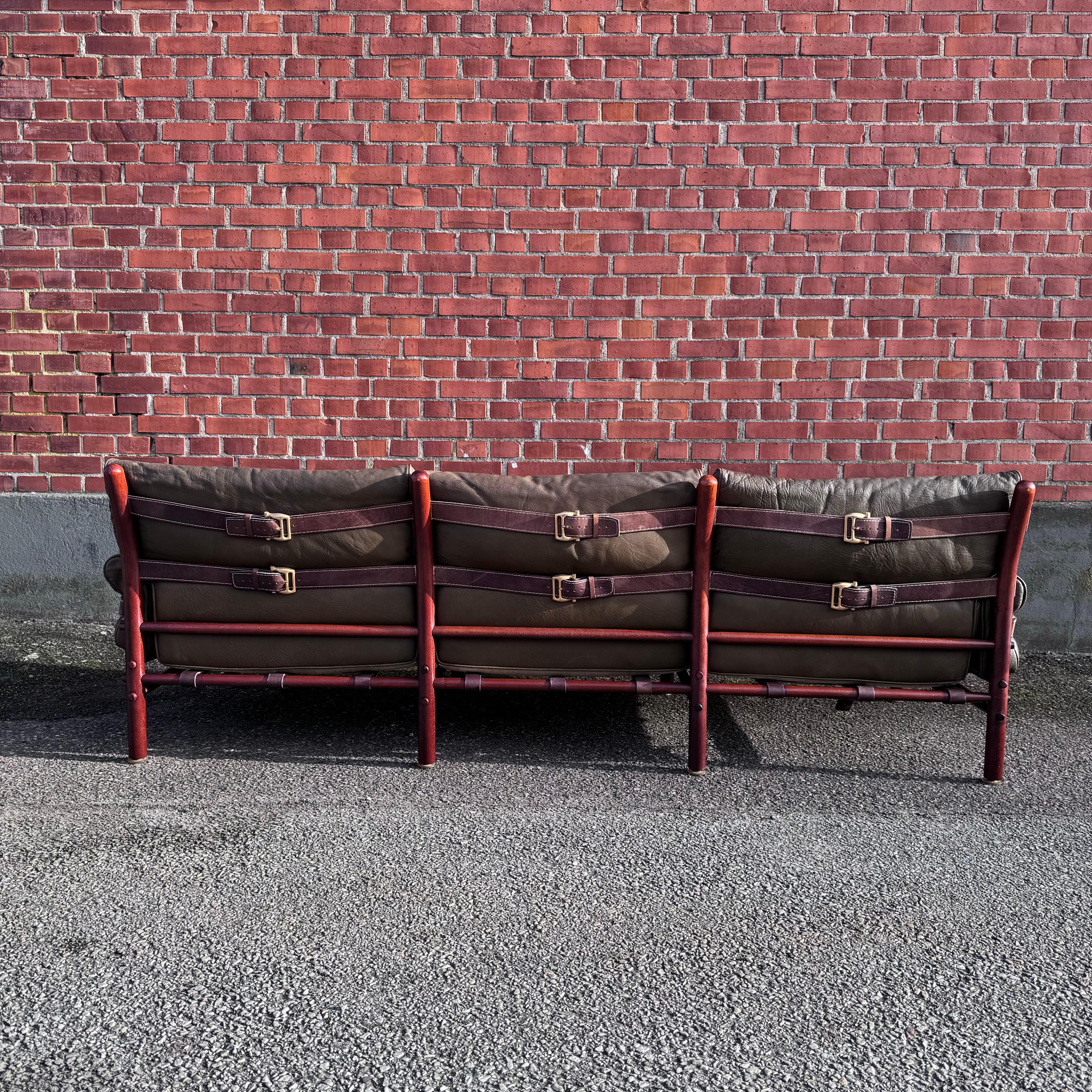 3-seatet ”kontiki” sofa by Arne Norell For Sale 4