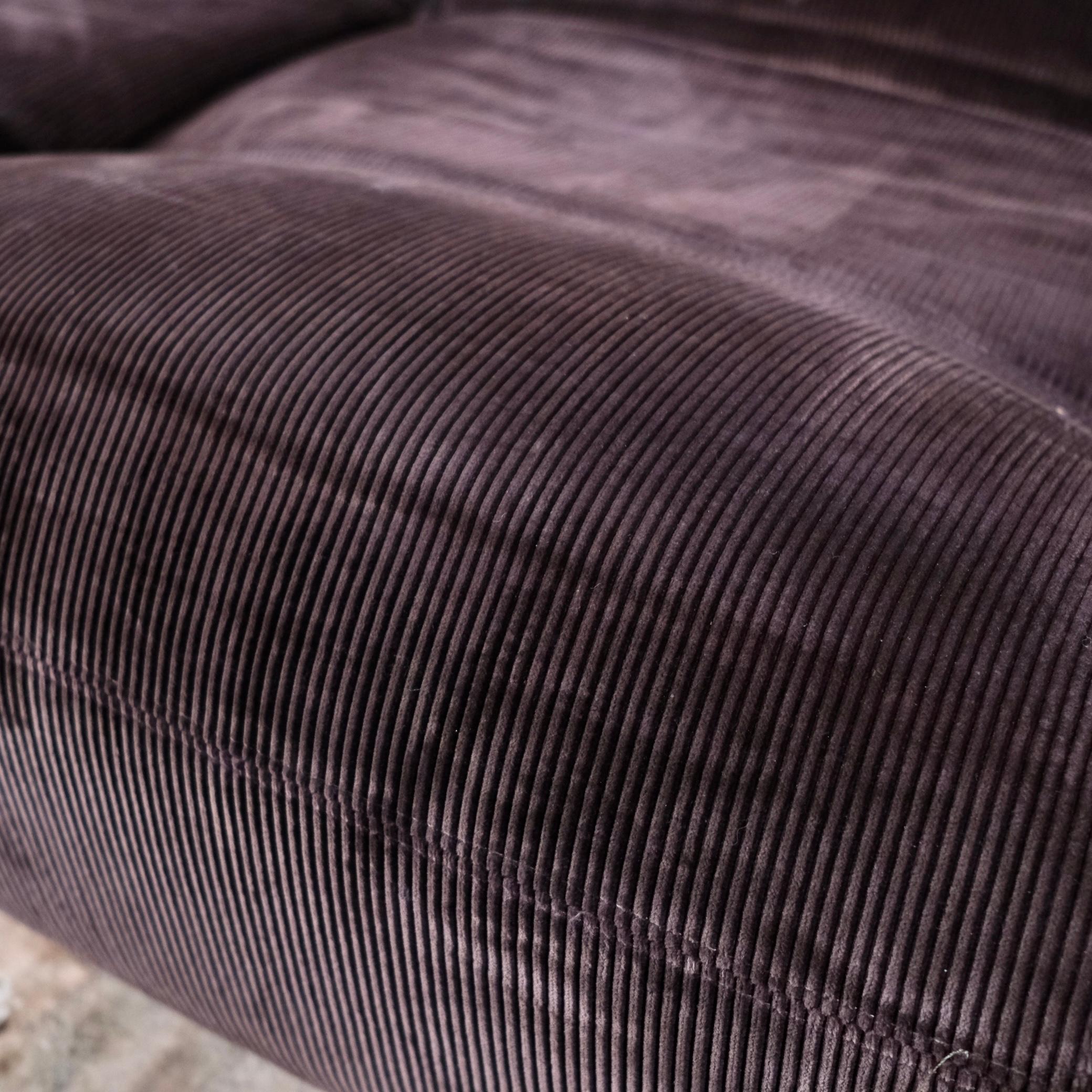Sofá 3 plazas original de pana marrón de Ligne Roset, fabricado en Francia, años 70 Terciopelo