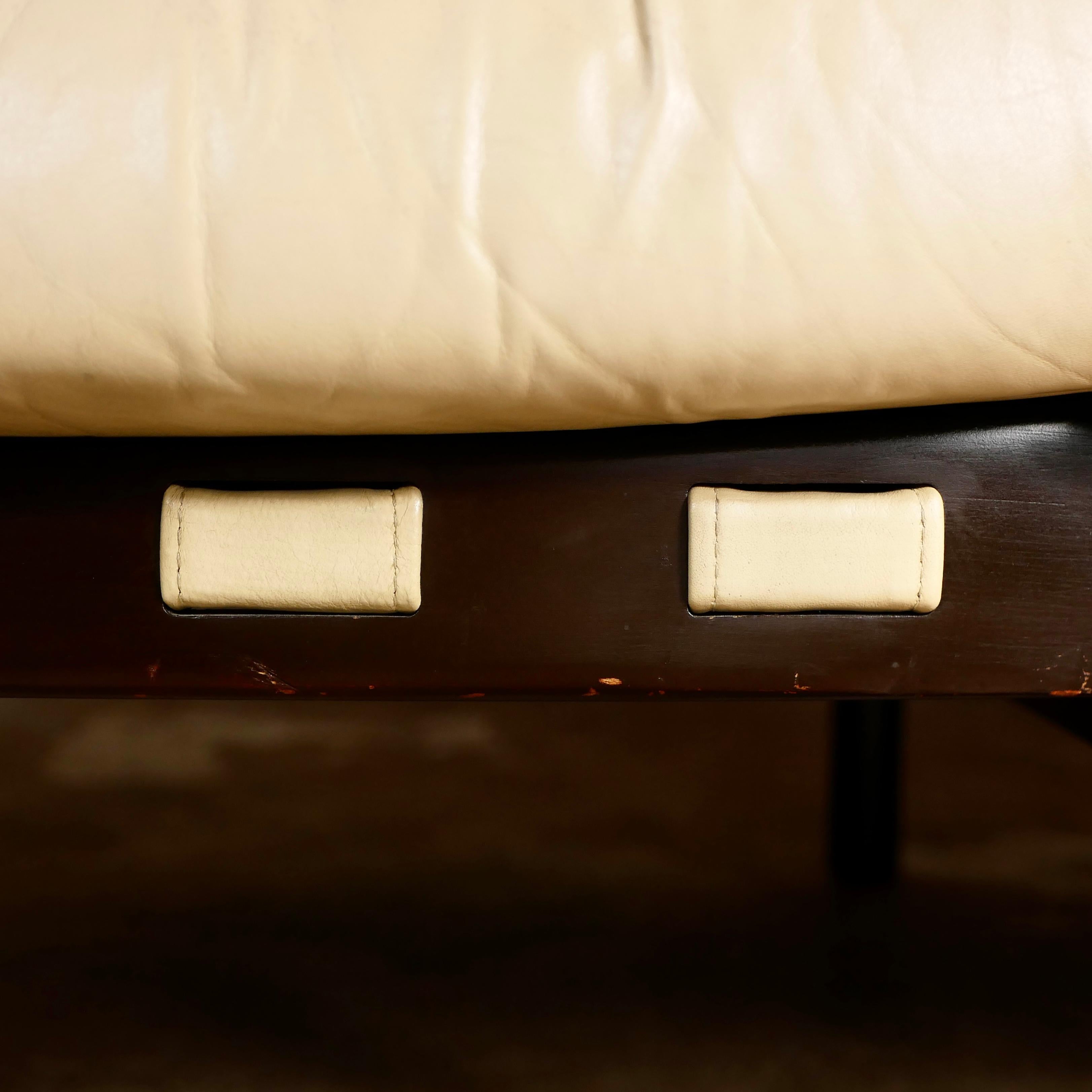3-seats scandinavian leather sofa by Sven Ellekaer for Coja, 1970s 9