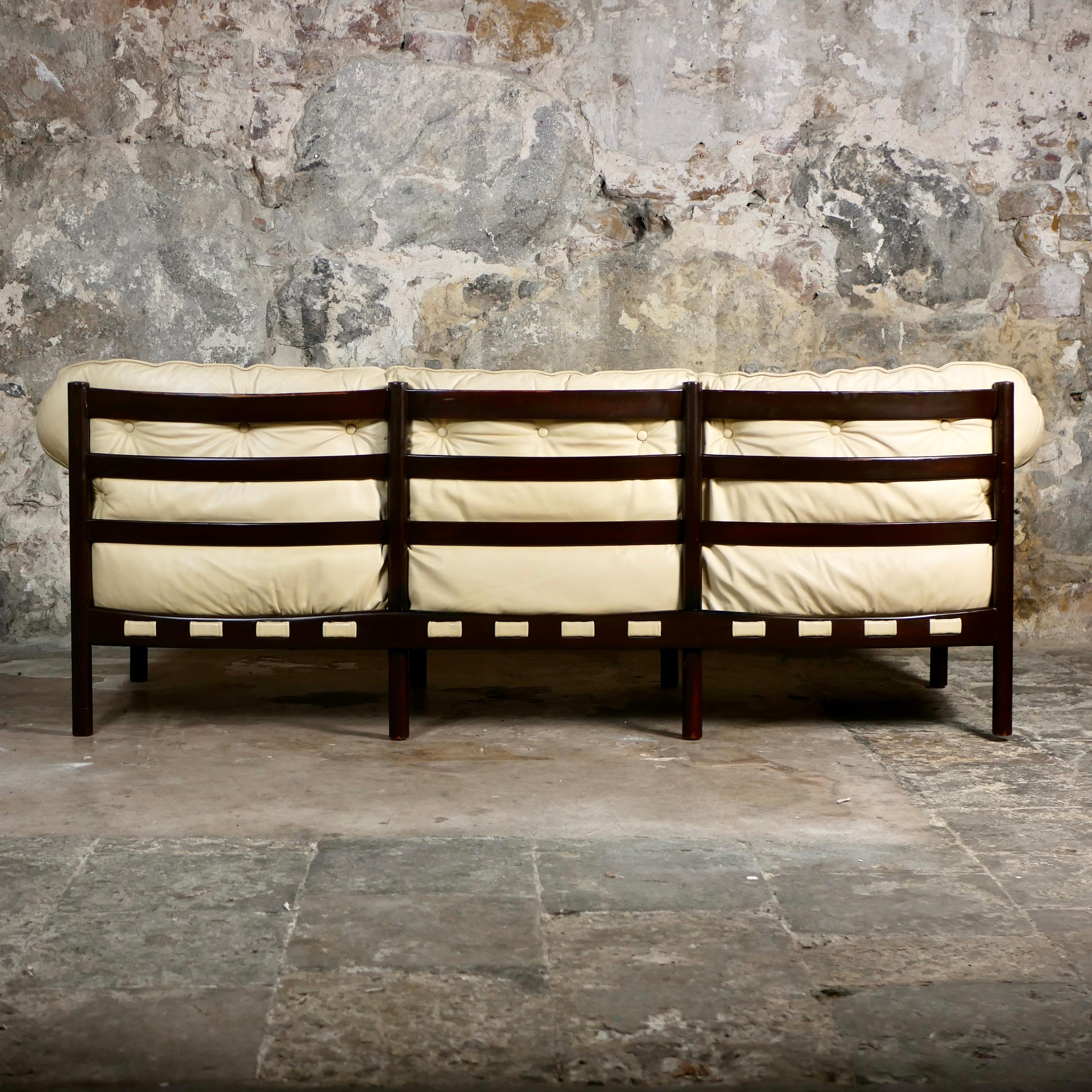 Late 20th Century 3-seats scandinavian leather sofa by Sven Ellekaer for Coja, 1970s