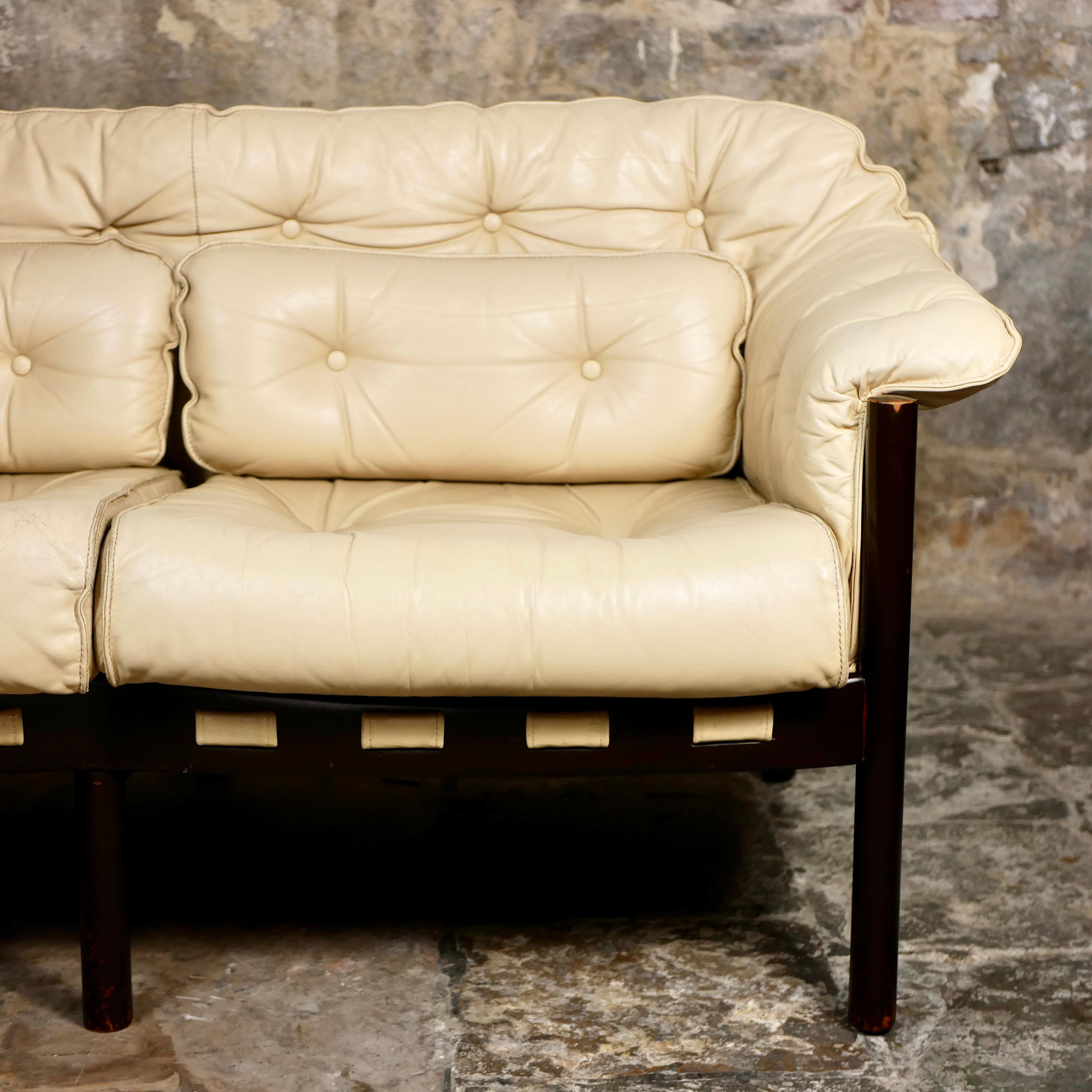 3-seats scandinavian leather sofa by Sven Ellekaer for Coja, 1970s 2