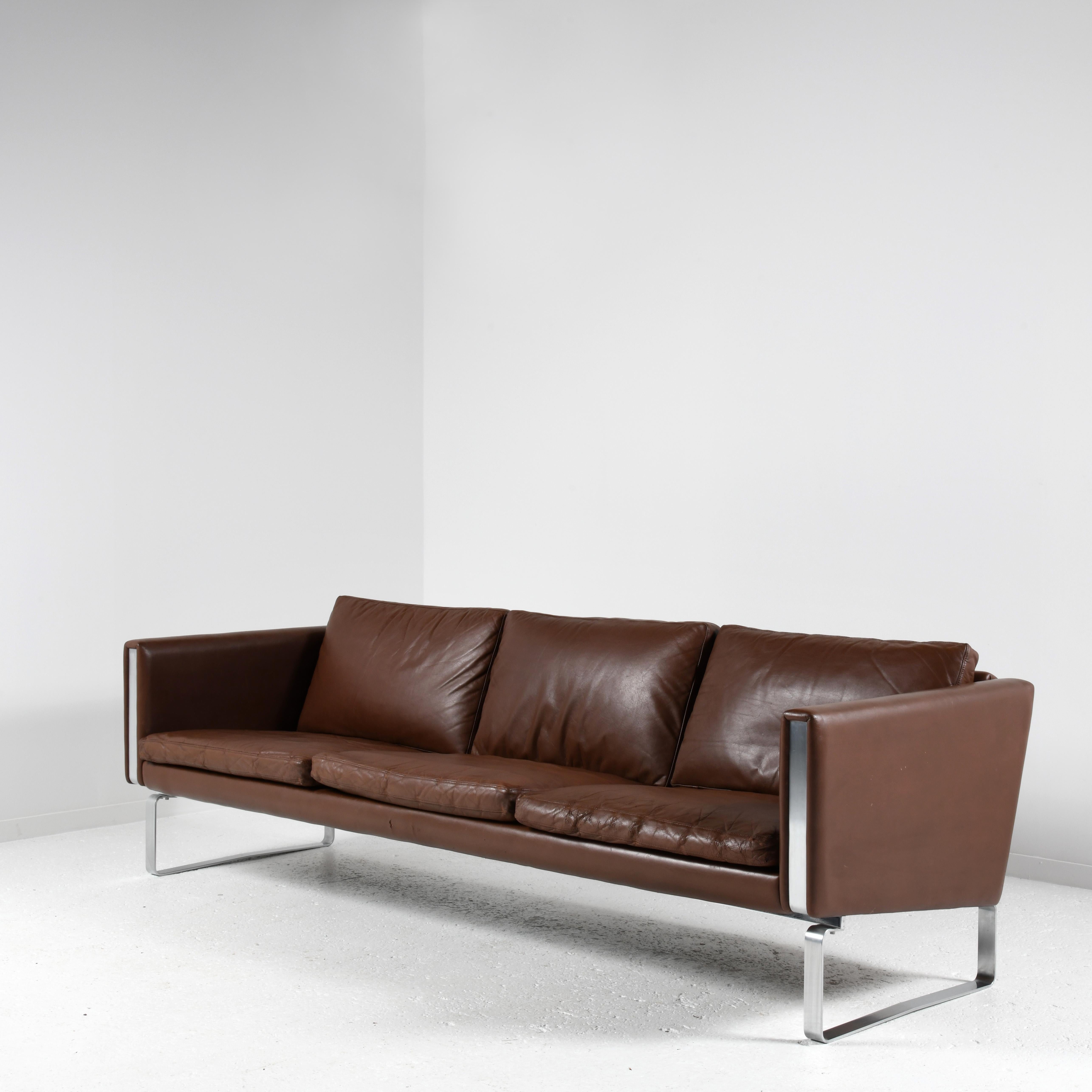 Mid-Century Modern 3 seats sofa brown leather JH 803 design by Hans Wegner for Johannes Hansen 70s
