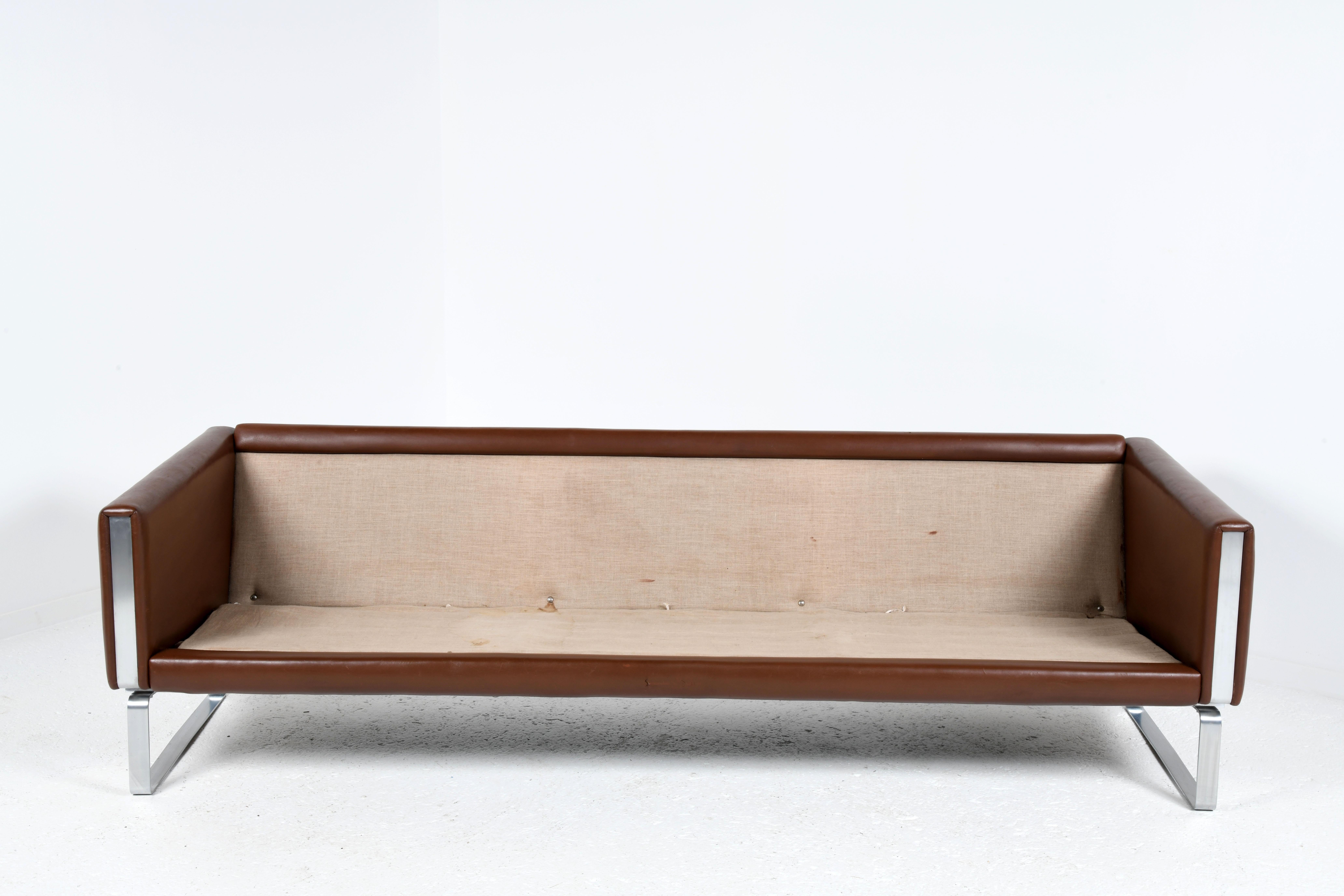 3 seats sofa brown leather JH 803 design by Hans Wegner for Johannes Hansen 70s 1
