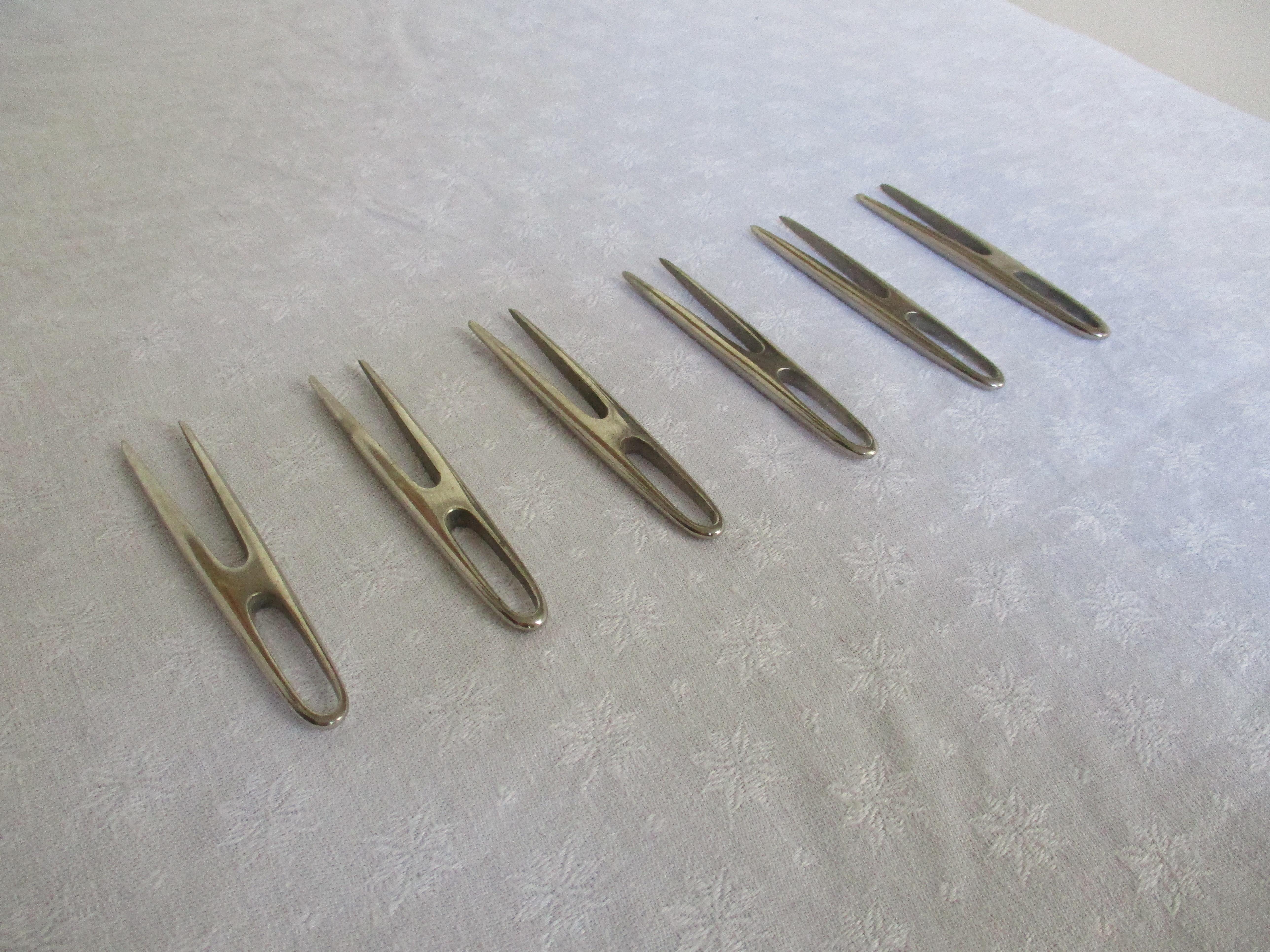 3 Sets '6 Pieces' von Aubocks Favorite Cobe Holder, Mitte des Jahrhunderts (Handgefertigt) im Angebot