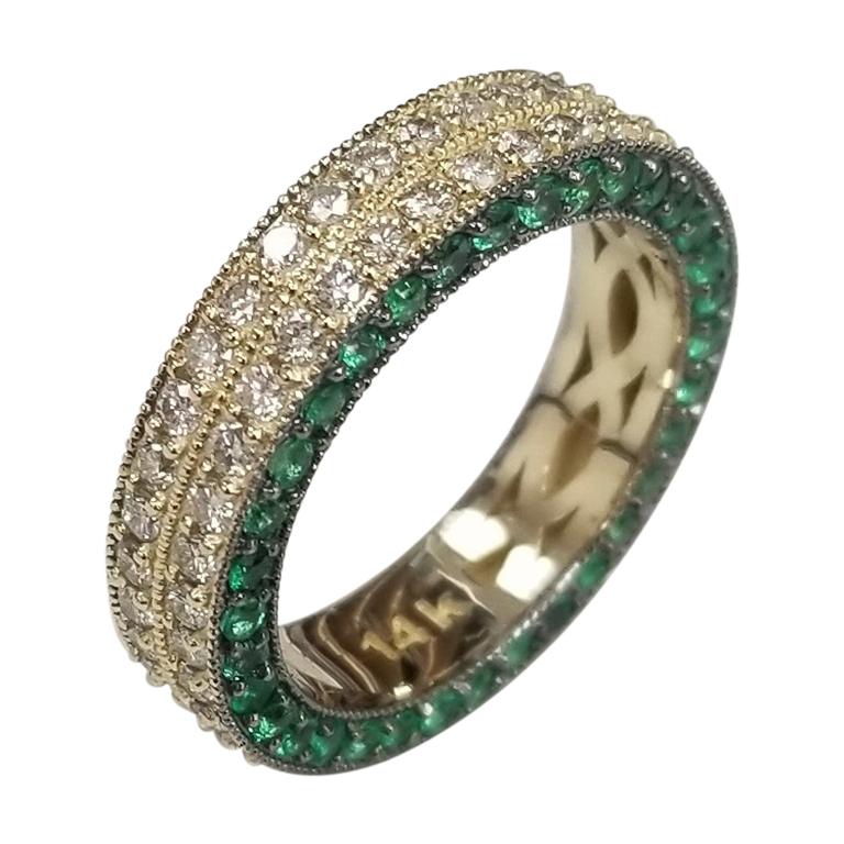 Eternity-Ring mit 3 Seiten, Diamant und Smaragd Pave