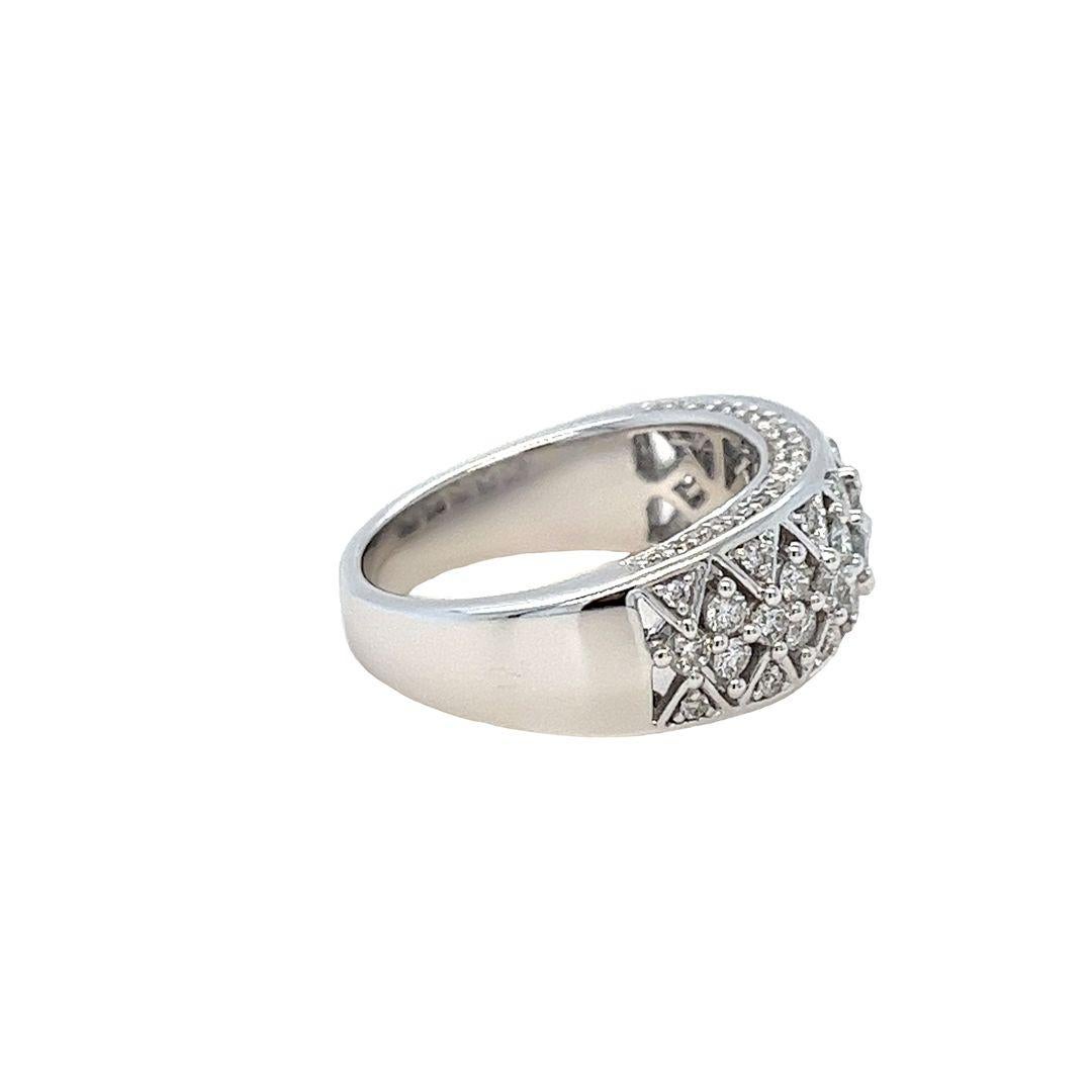 Donna Fascia larga a 3 lati con diamante in oro bianco in vendita