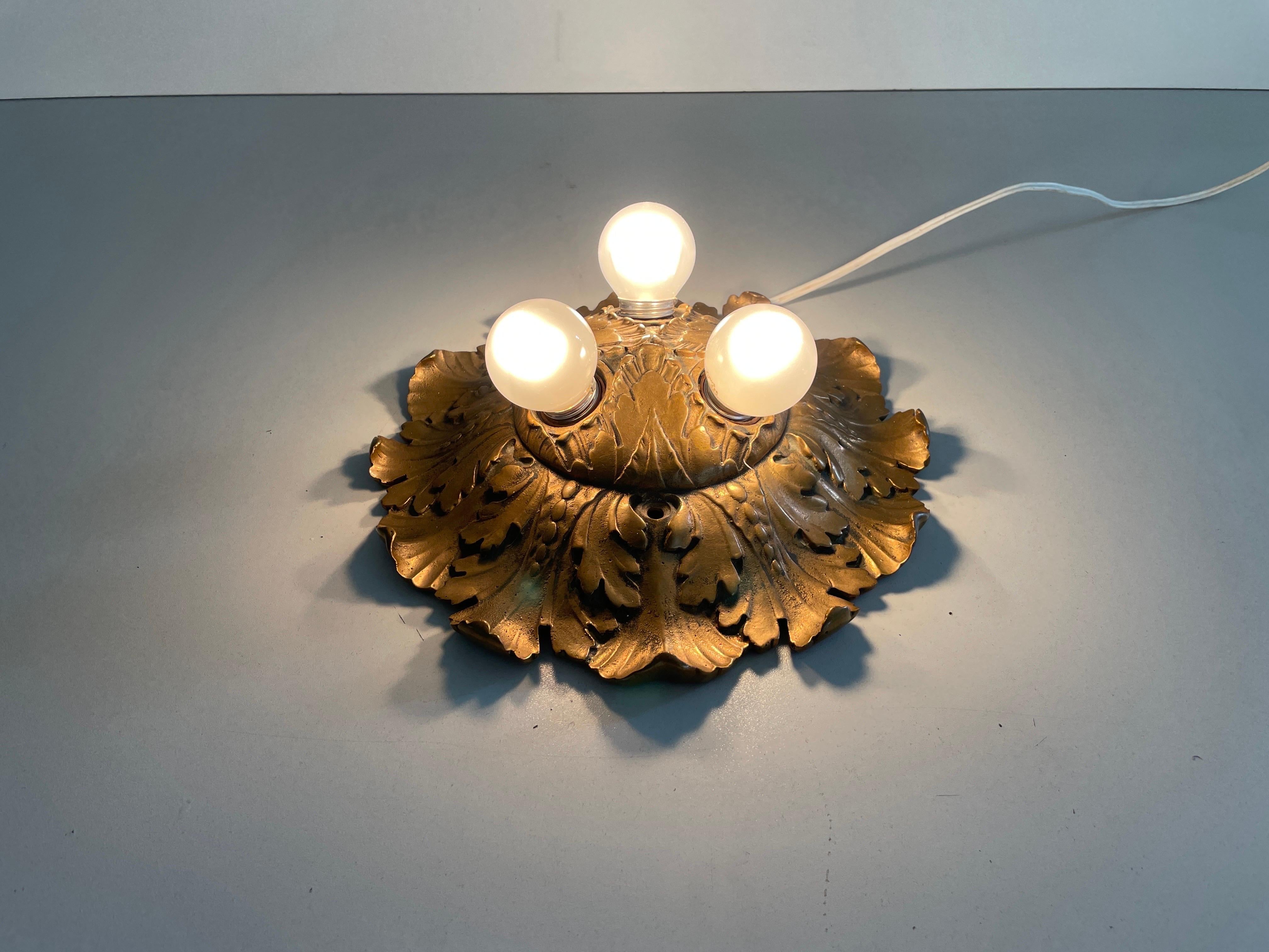 Lampada da soffitto o da parete a 3 prese in bronzo, anni '60, Germania in vendita 4