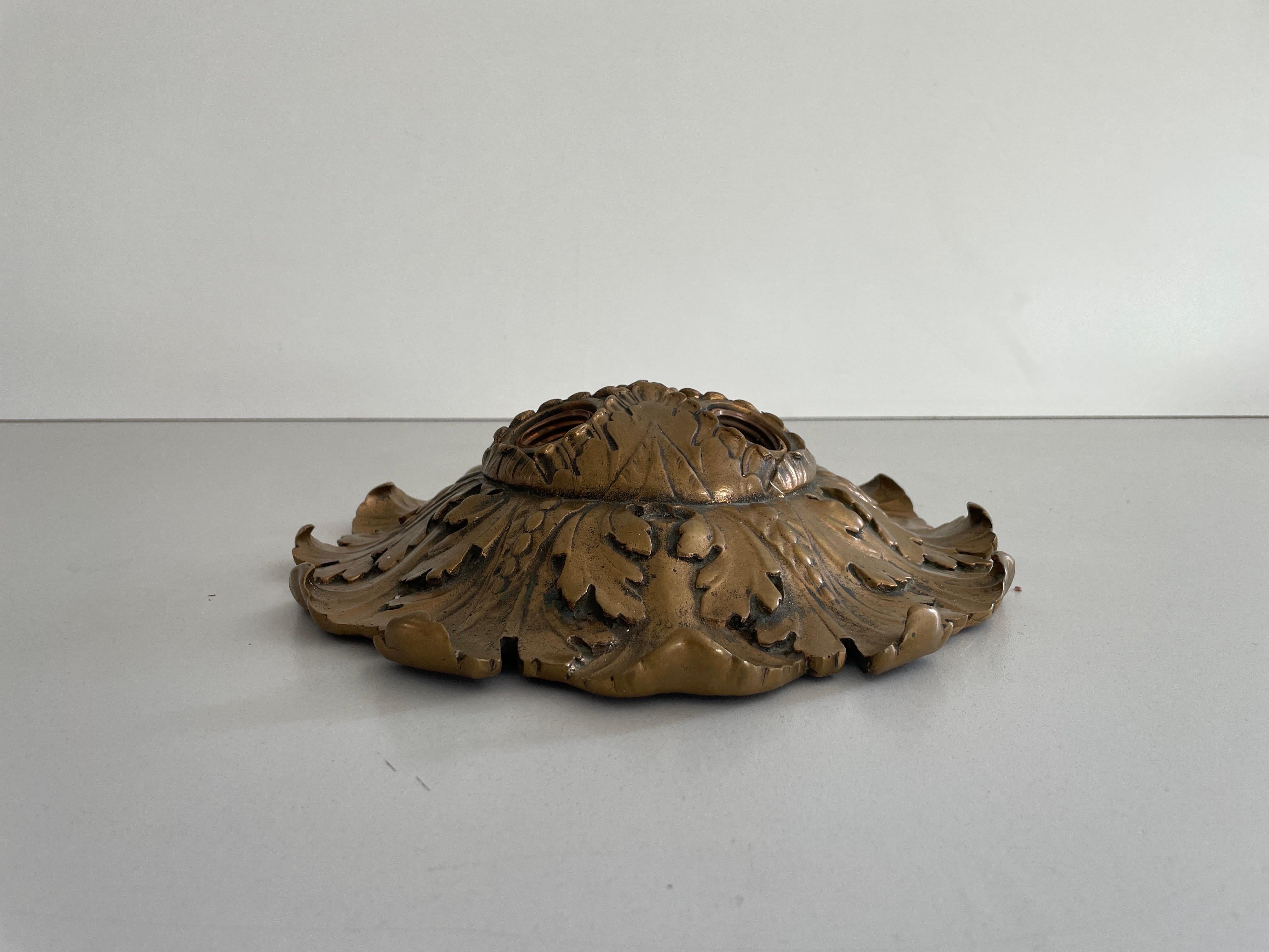 Lampada da soffitto o da parete a 3 prese in bronzo, anni '60, Germania In condizioni ottime in vendita a Hagenbach, DE