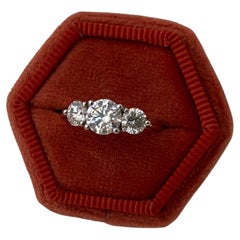 Anillo de compromiso de diamantes con 3 piedras Oro amarillo blanco 14k