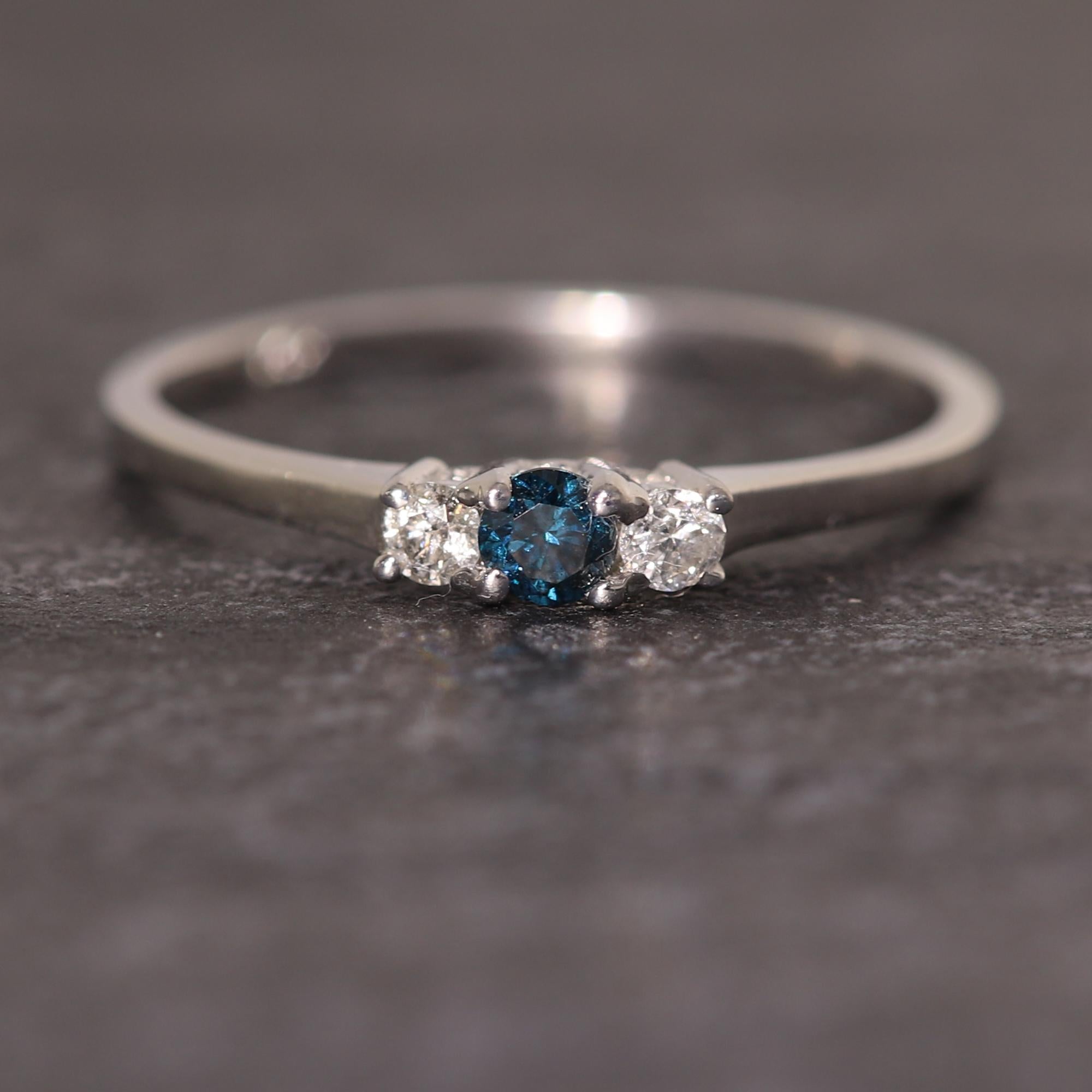 3 Stone Diamond Ring 14 karat White Gold Blue and White Diamonds Thin Gold Ring In New Condition For Sale In Brooklyn, NY