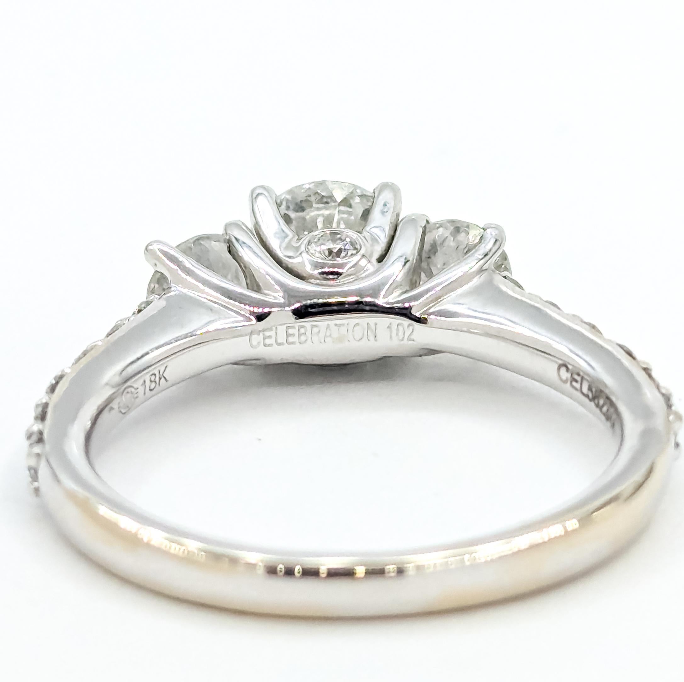 Anello con 3 pietre e diamanti in oro bianco 14k in vendita 4