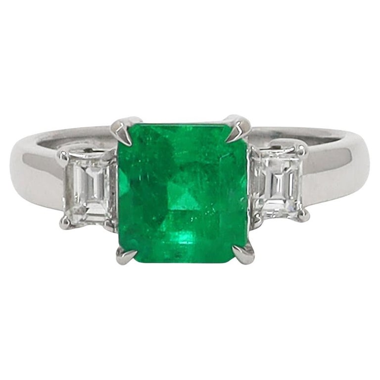3 Stone Emerald and Diamond Trinity Platinum Engagement Ring For Sale