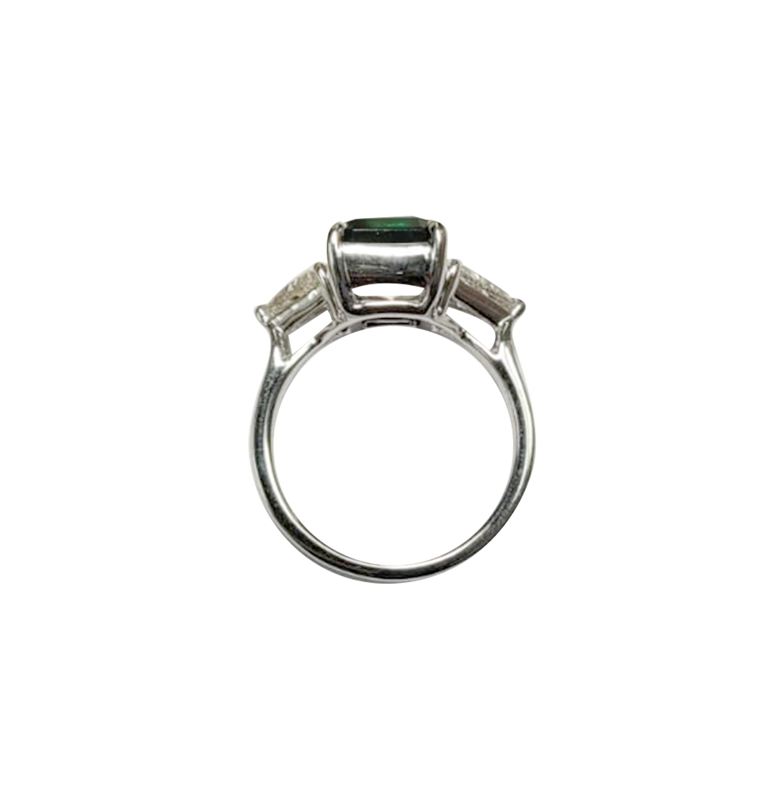 emerald and trillion cut diamond ring
