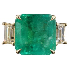 3 Stone Emerald Engagement Ring, Emerald Ring, Emerald Wedding Ring 18K Gold