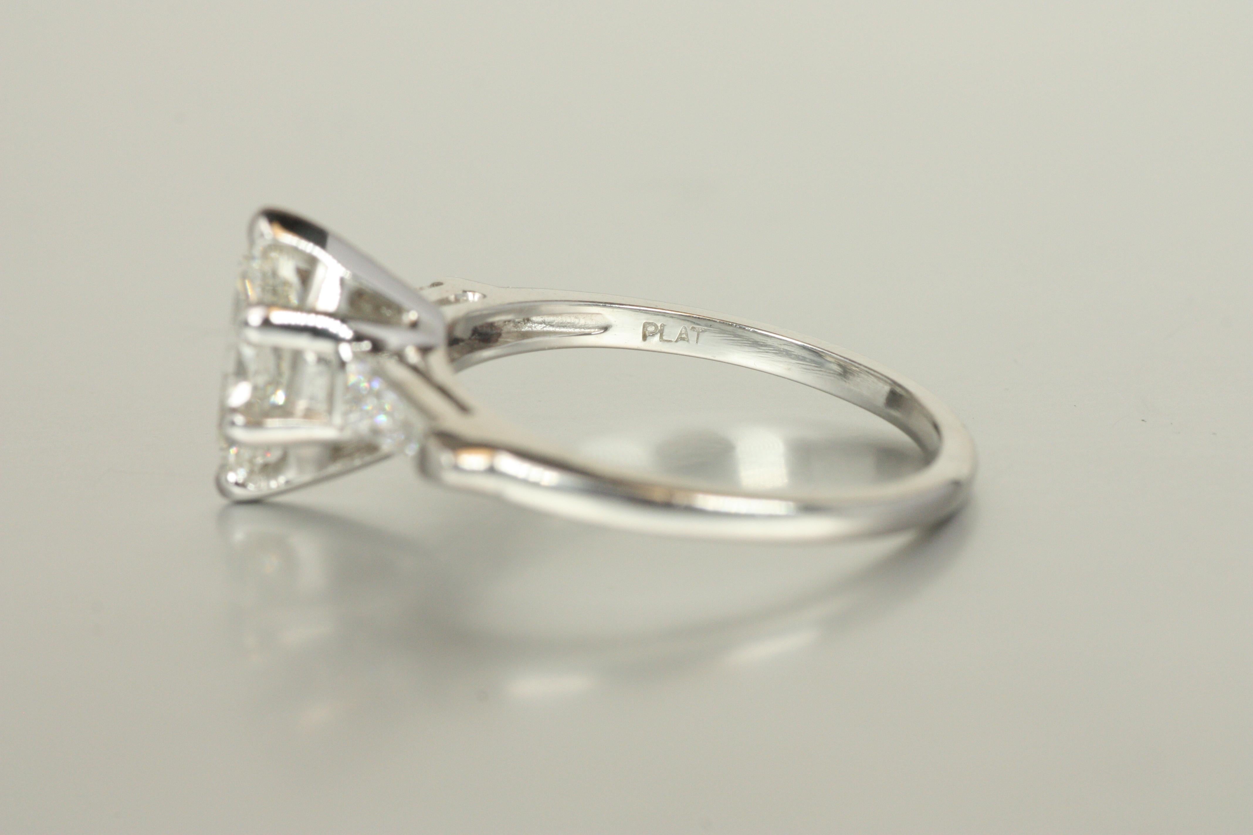 3-Stone Engagement Ring – 1.07ct Marquise & Baguette Cut Diamonds in Platinum For Sale 1