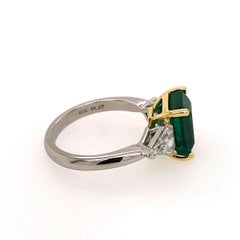 3-Stone Green Emerald Ring with Kite Diamonds