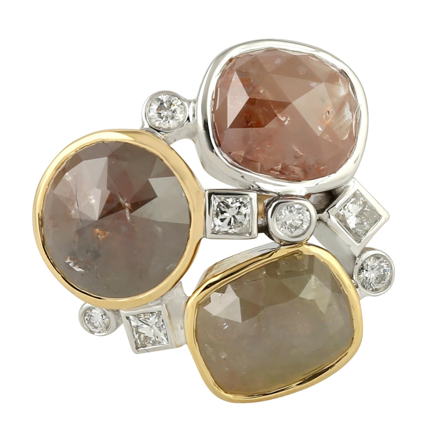 3 Stone ice Diamond Cocktail Ring in 18k yellow gold For Sale 3