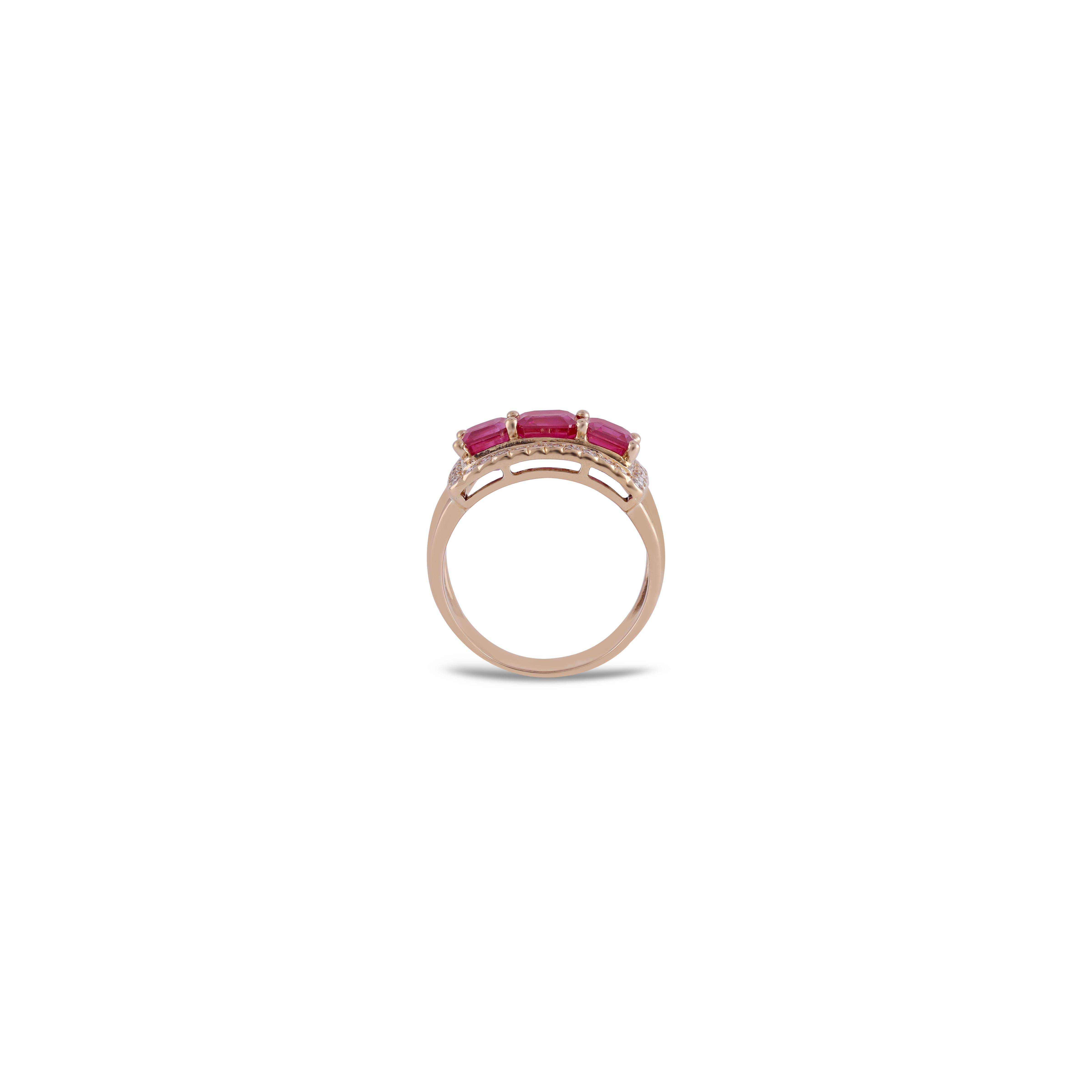 Modernist 3 Stone Mozambique Ruby Cluster Wedding Ring 18k Gold For Sale