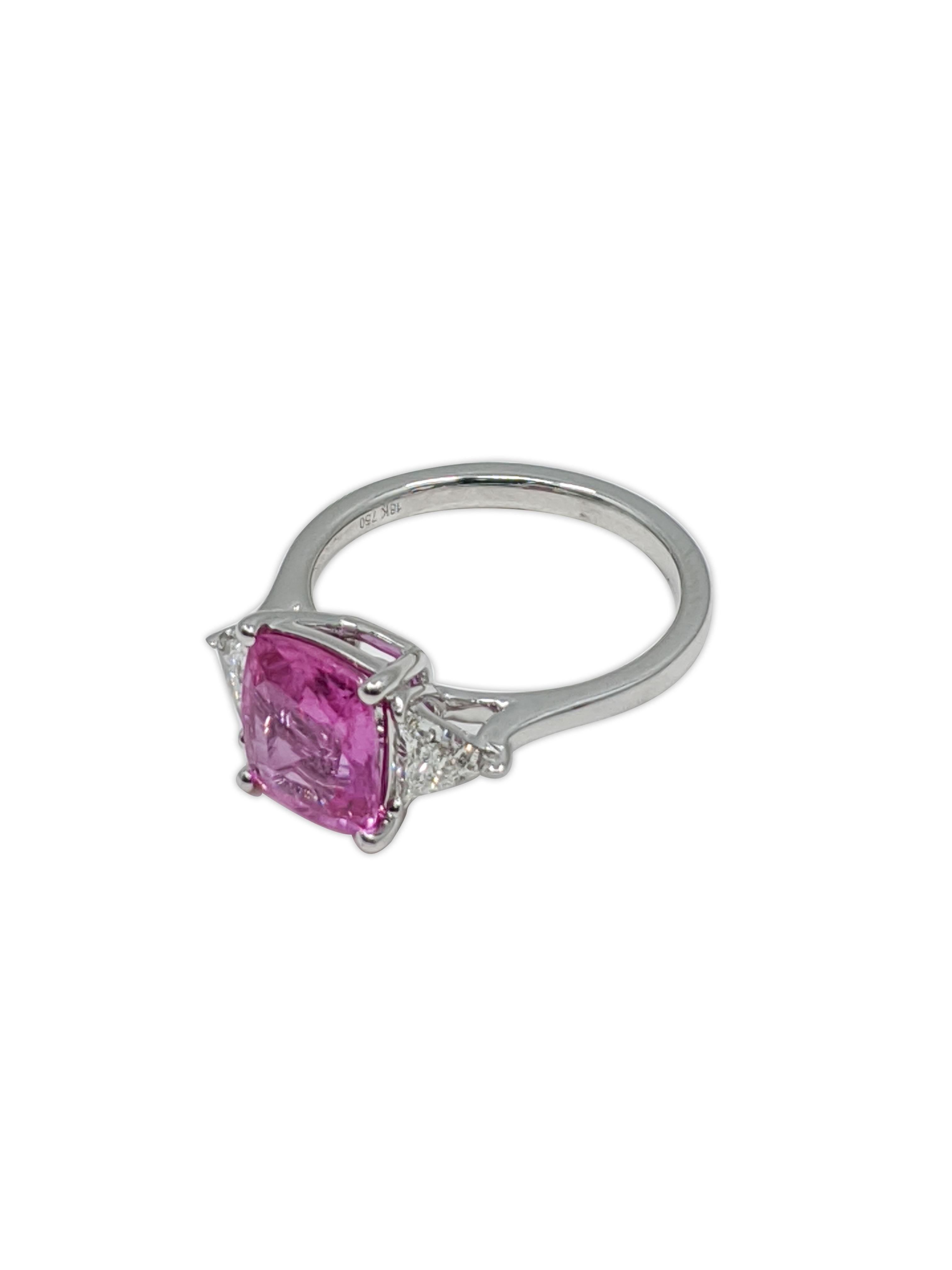 Hellenistic 3-Stone Pink Sapphire/White Diamond Engagement Ring, 18 Carat