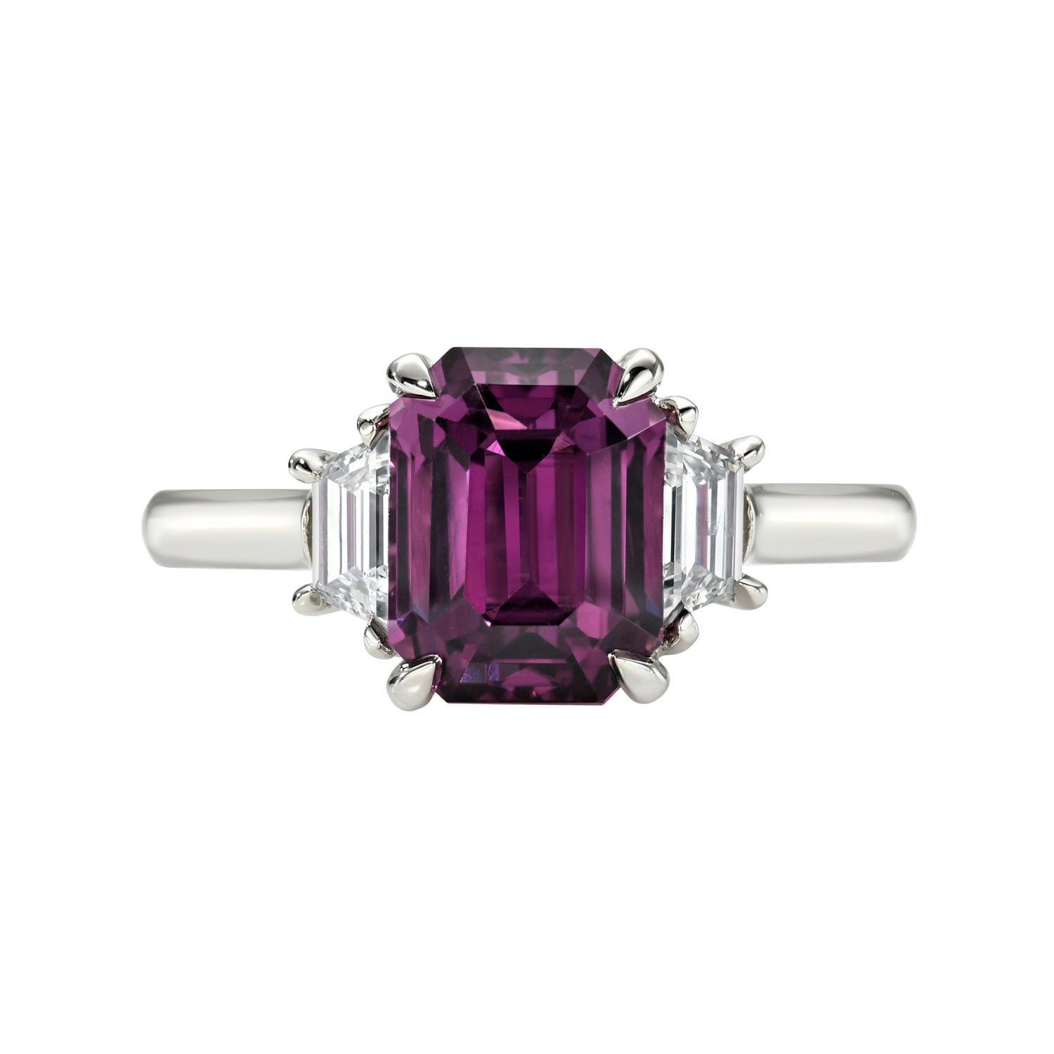Three Stone Platinum 3.78-carat Sapphire Ring – Love, Strength & Elegance - GIA For Sale 8