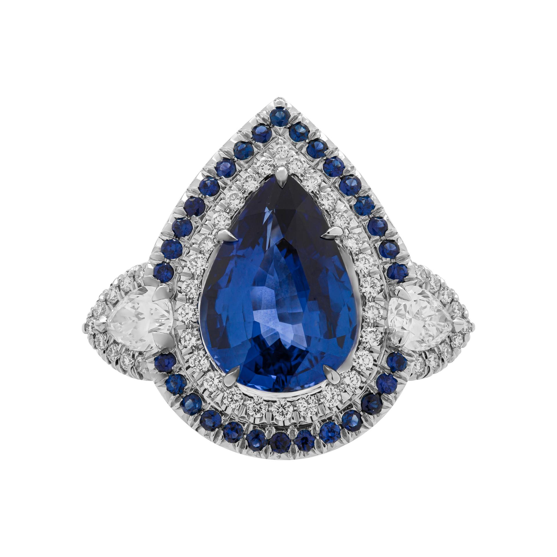 Modern GIA Certified 3-Stone Ring with 5.04 Carat Sapphire Pear Shape For Sale