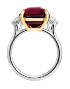 3 Stone Ring with Garnet 10.37ct